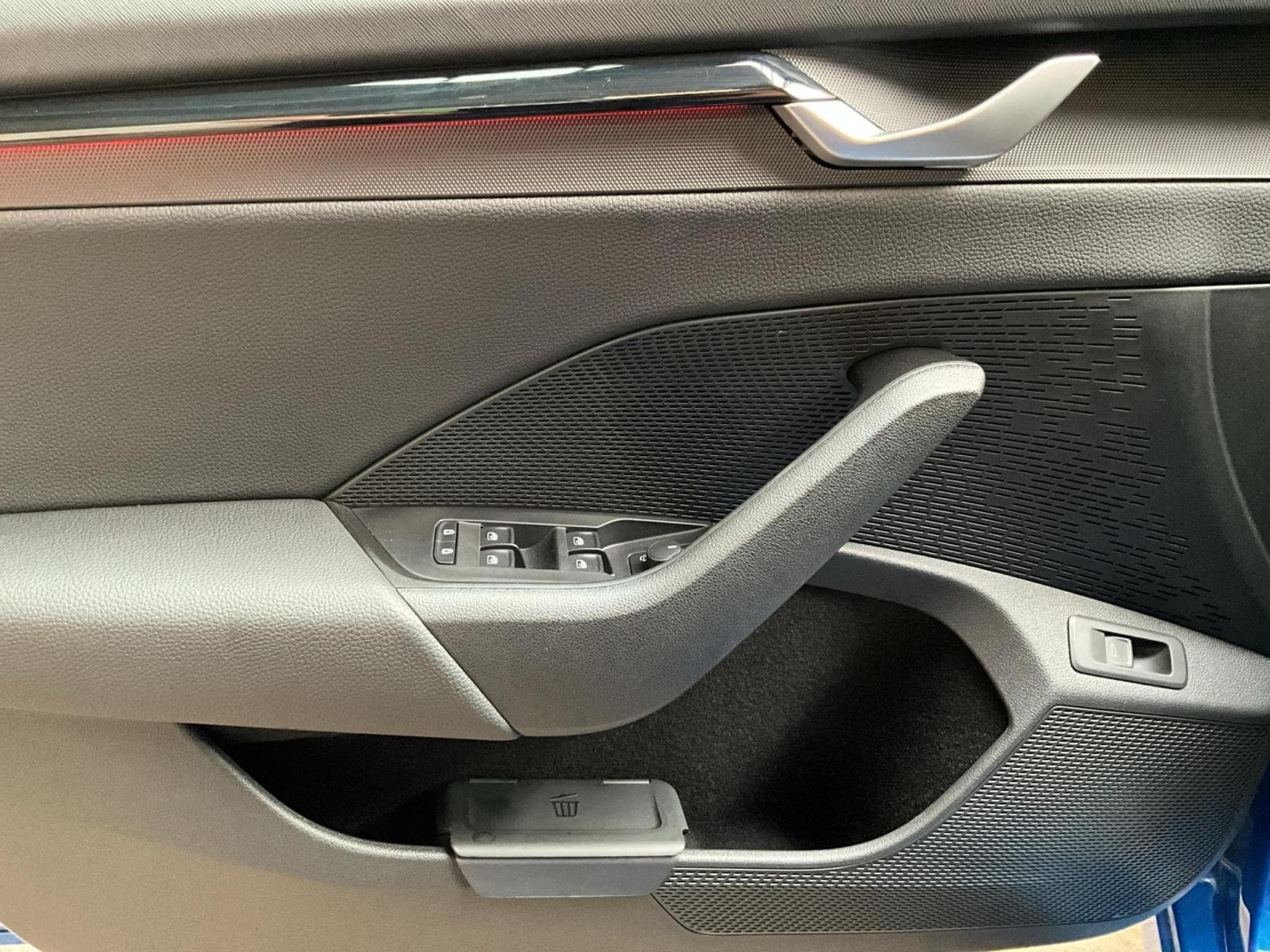Skoda Octavia RS+DSG+Led+Navi+P.Simply&Clever+DAB+ (2025) - Foto 14