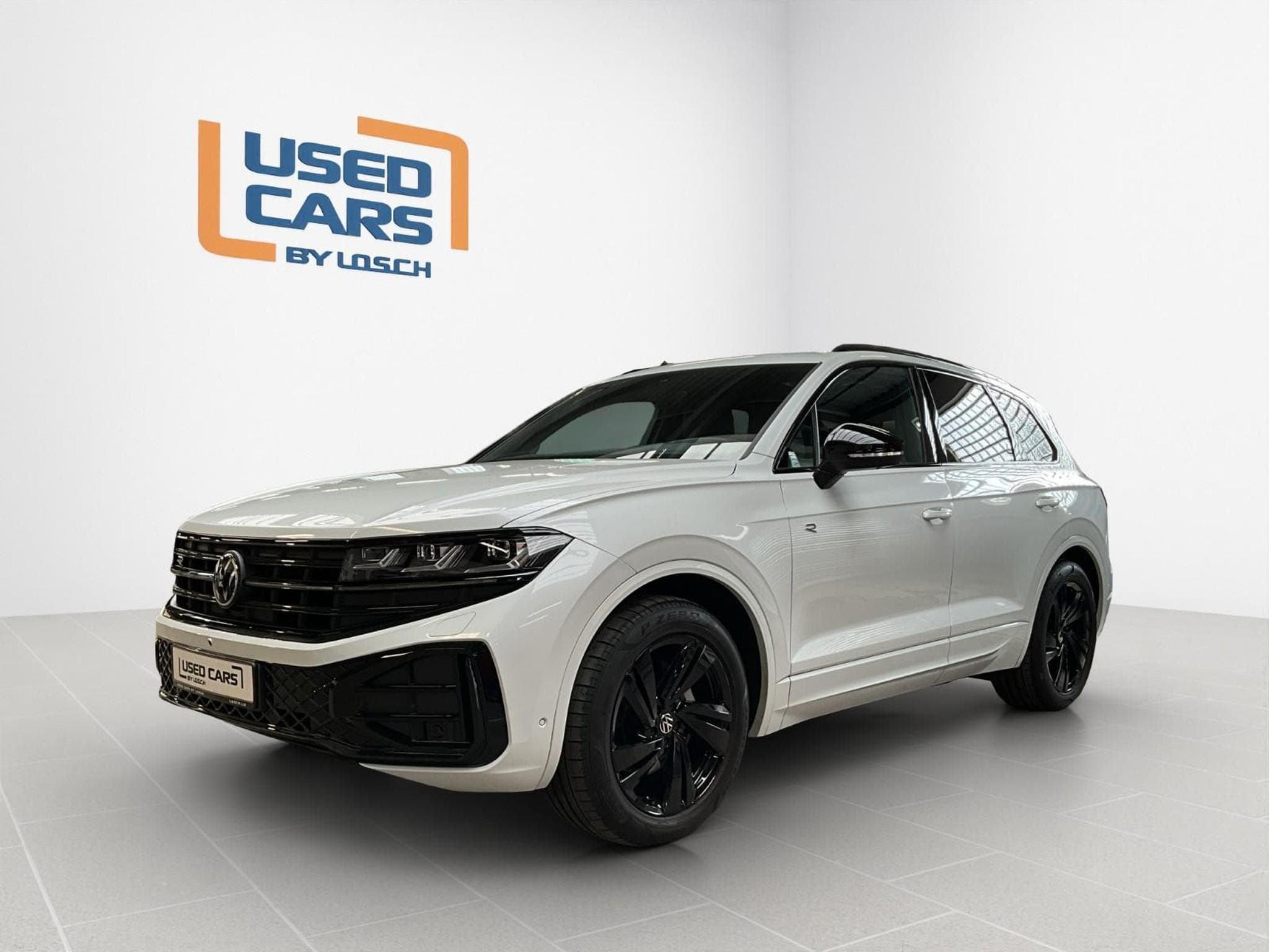 VW Touareg R-Line+Aut8+4Motion+FINAL-EDITION+Black-Style+StandHeizung (2026) - Foto 4