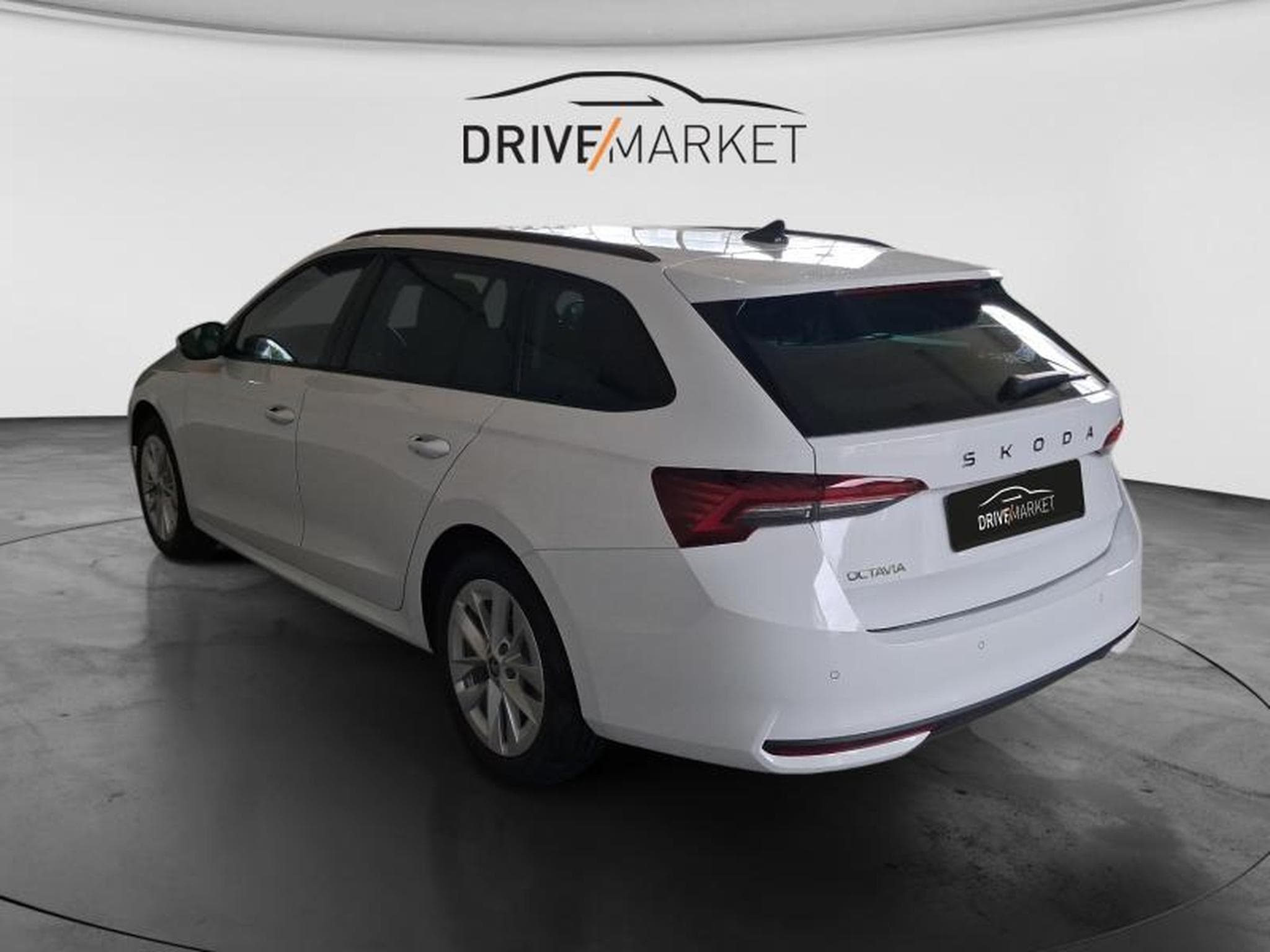 Skoda Octavia Selection (2026) - Photo 17