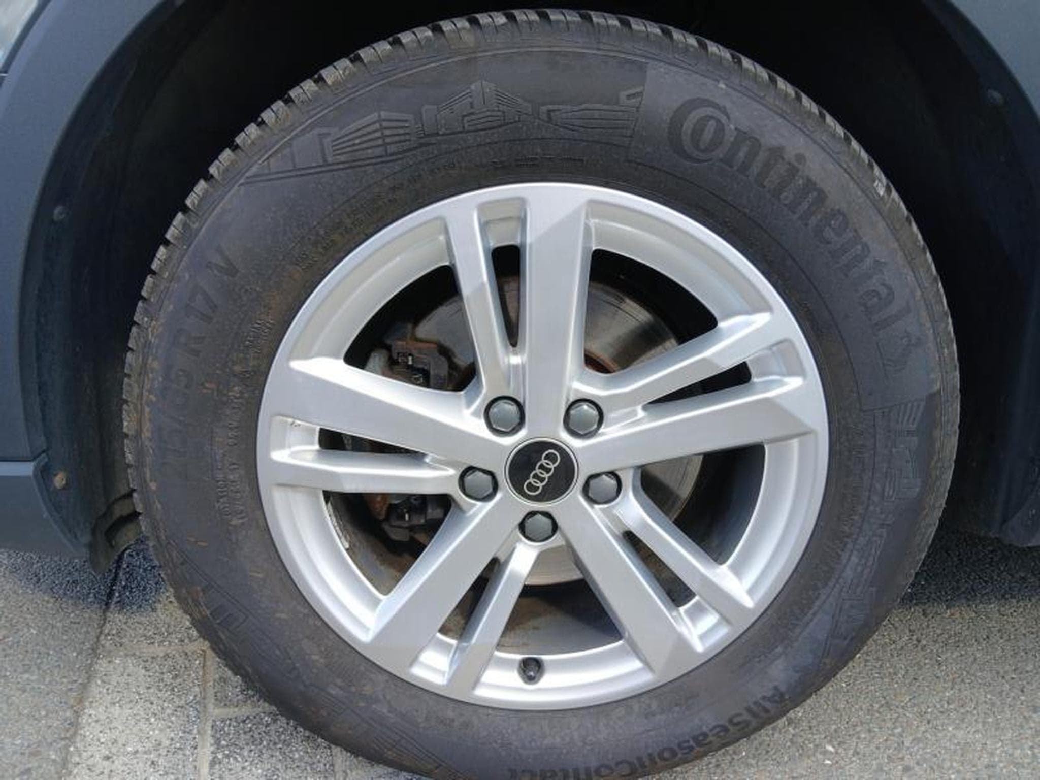 Audi Q3 35 TDI quattro S tronic (2024) - Photo 7