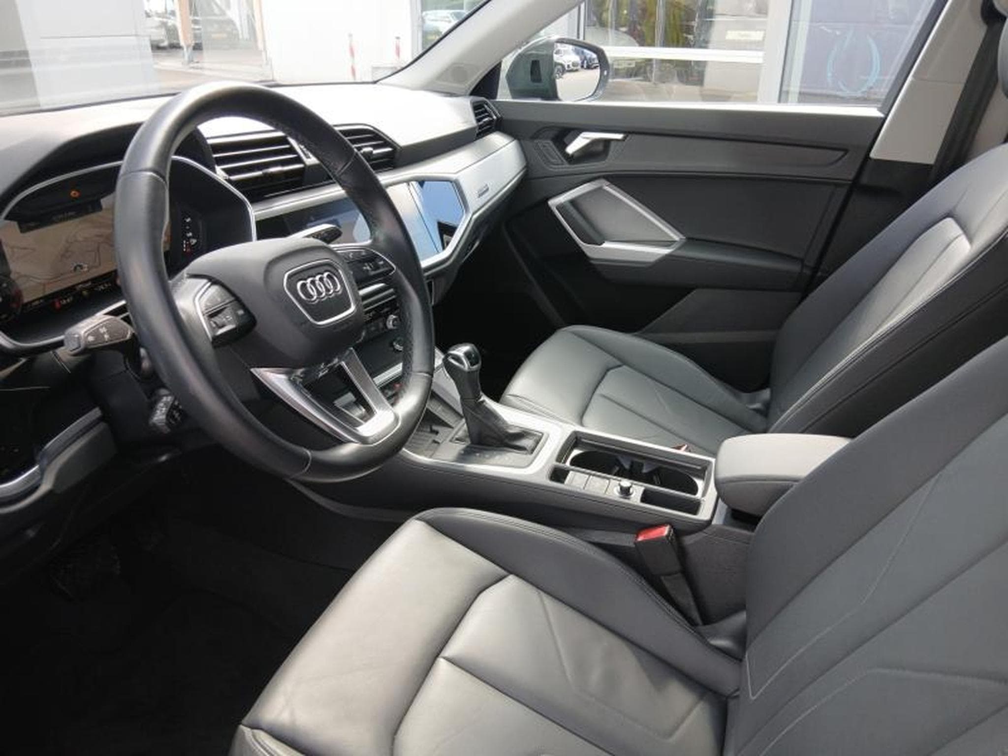 Audi Q3 35 TDI quattro S tronic (2024) - Photo 9