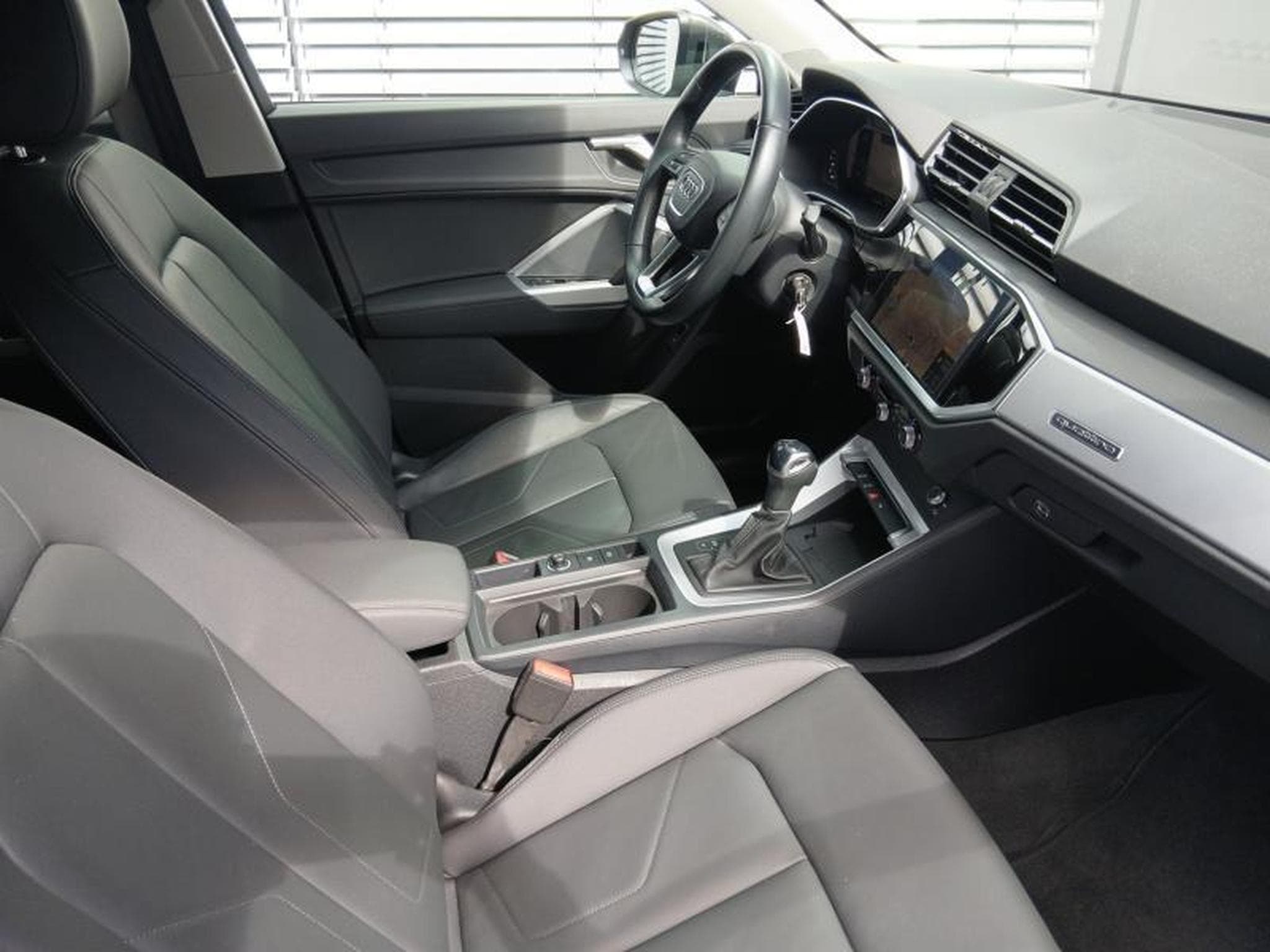 Audi Q3 35 TDI quattro S tronic (2024) - Photo 10