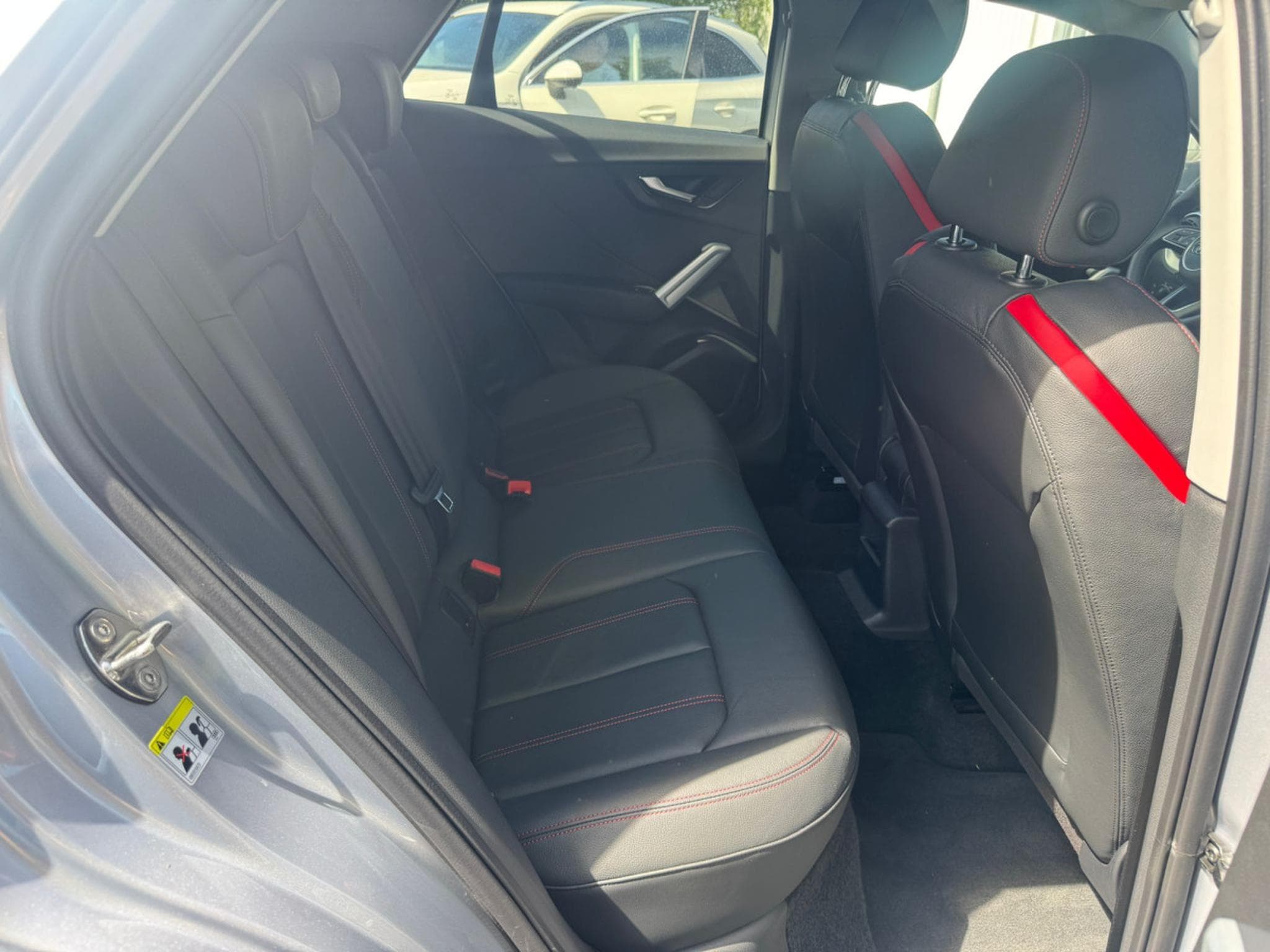 Audi Q2 AUDI Q2 40 TFSI QUATTRO S-LINE LEDER NAVI KAMERA LED PANORAM (2019) - Photo 4