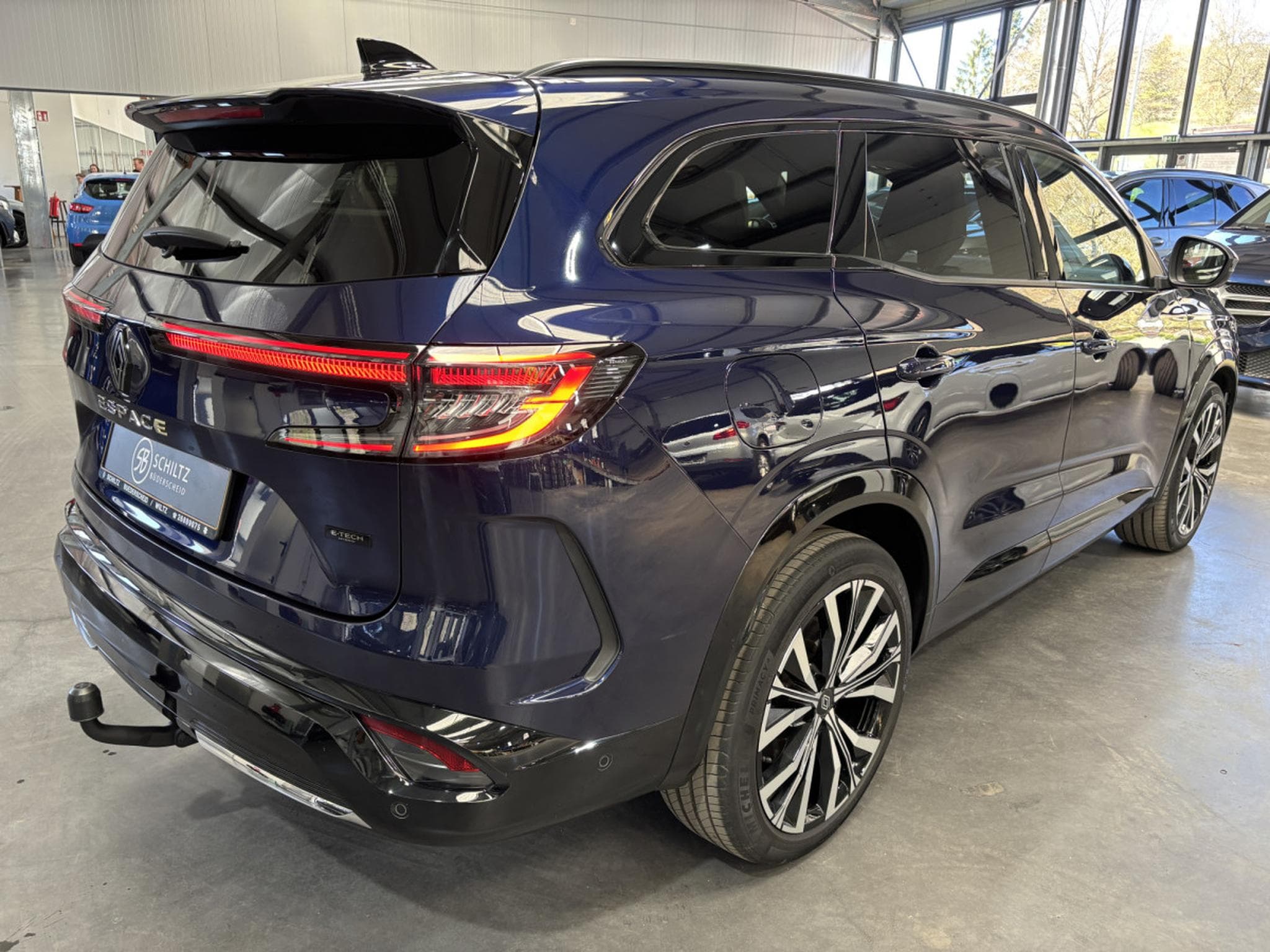 Renault Espace 1.2 ICONIC E-Tech Hybrid (2024) - Photo 3