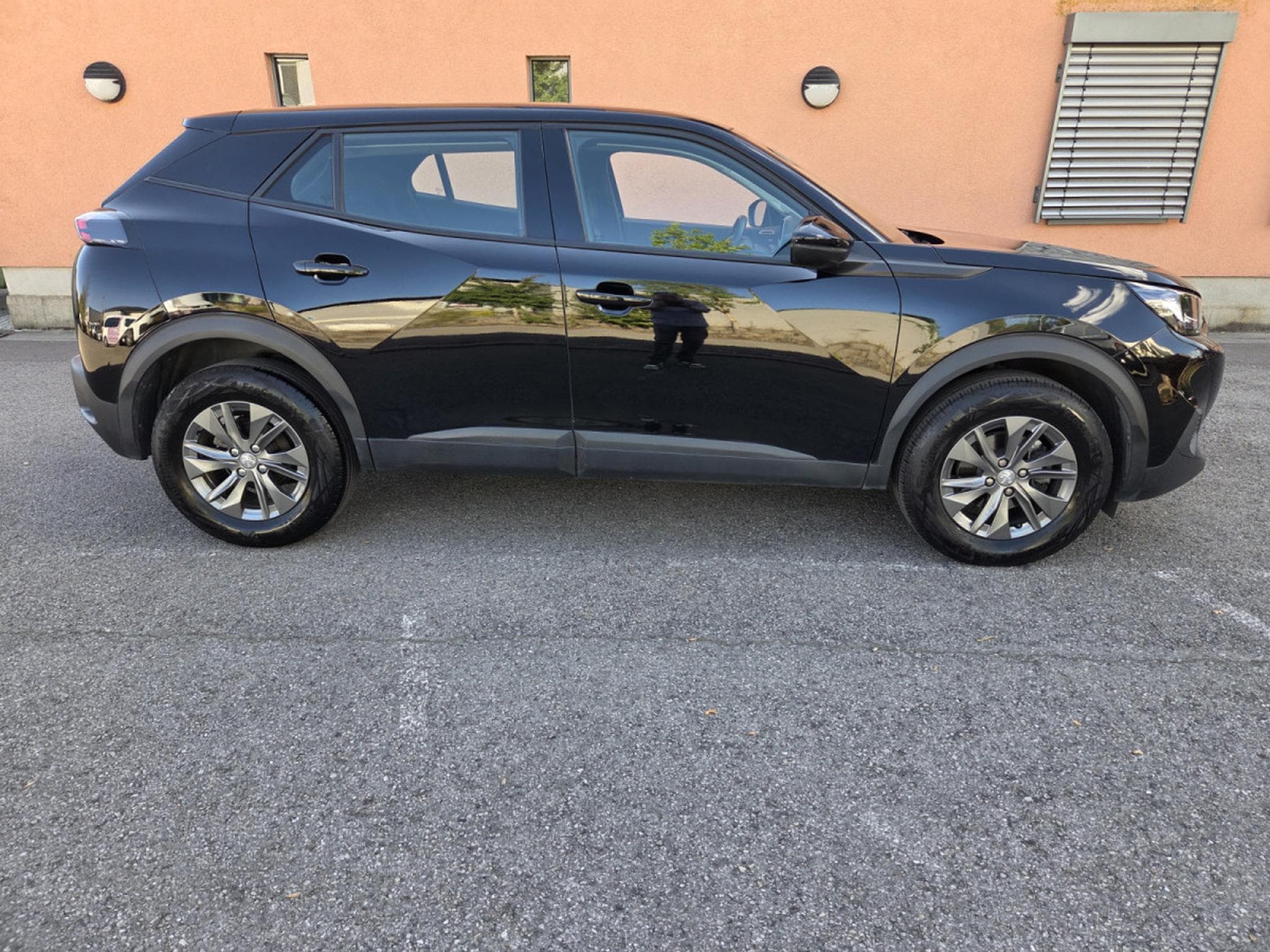 Peugeot 2008 1.5 Hdi 110 CV Garantie 12 Mois (2022) - Foto 4