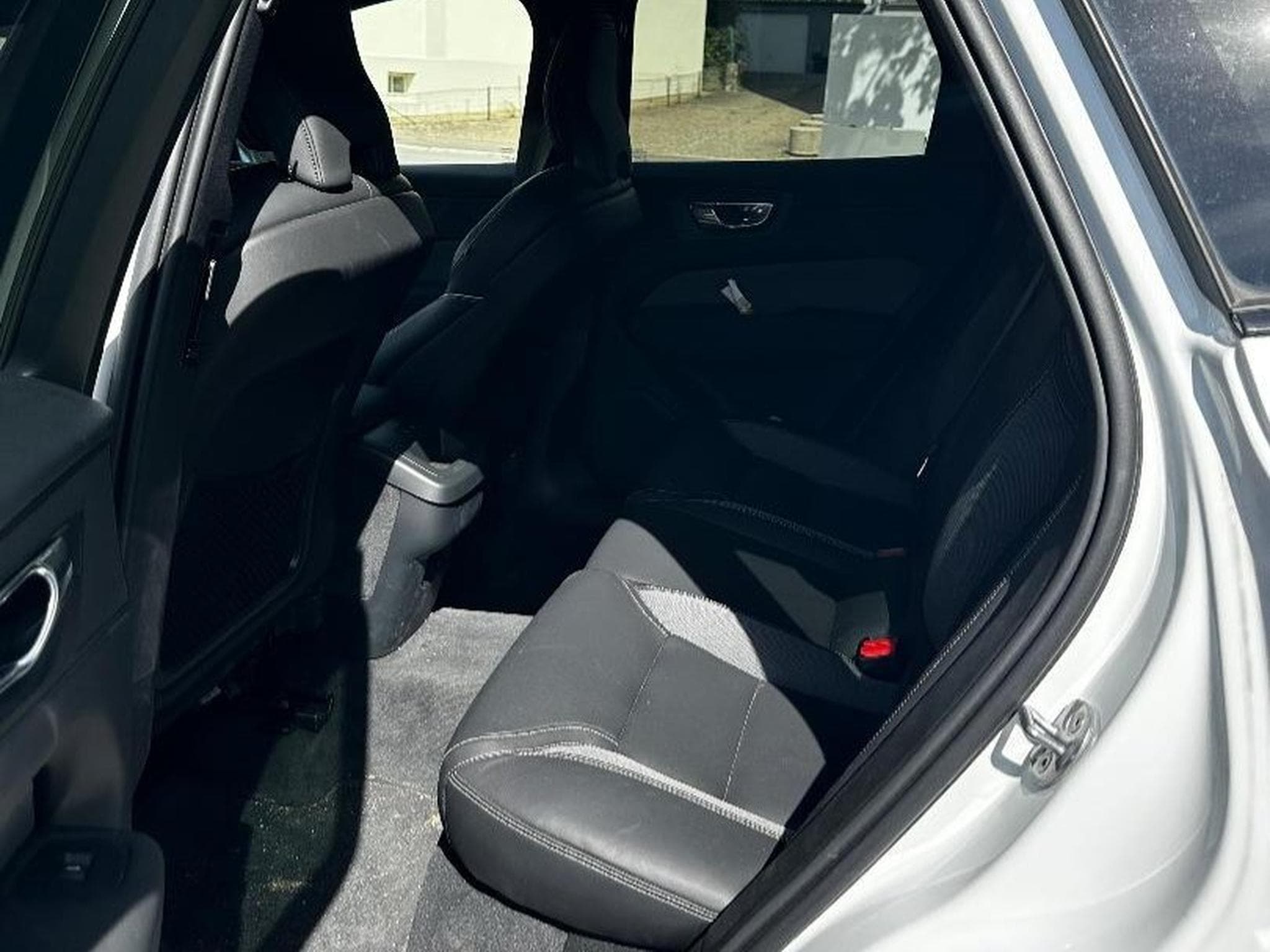Volvo XC60 Facelift Black Edition plus B5 (2026) - Foto 11
