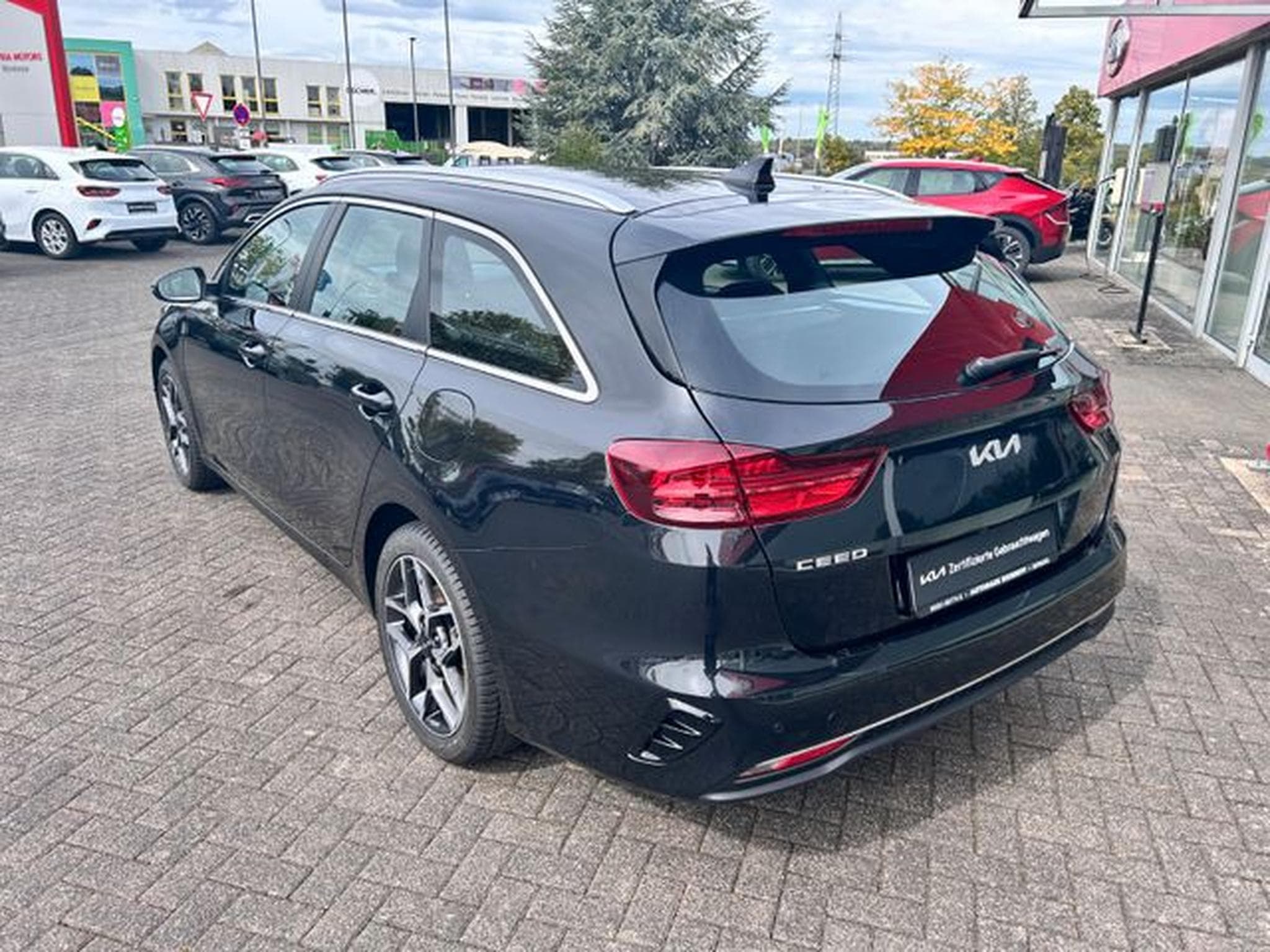 Kia Ceed Ceed SW 1.5 T-GDI DCT Spirit JBL Navi Kamera SHZ (2025) - Photo 5
