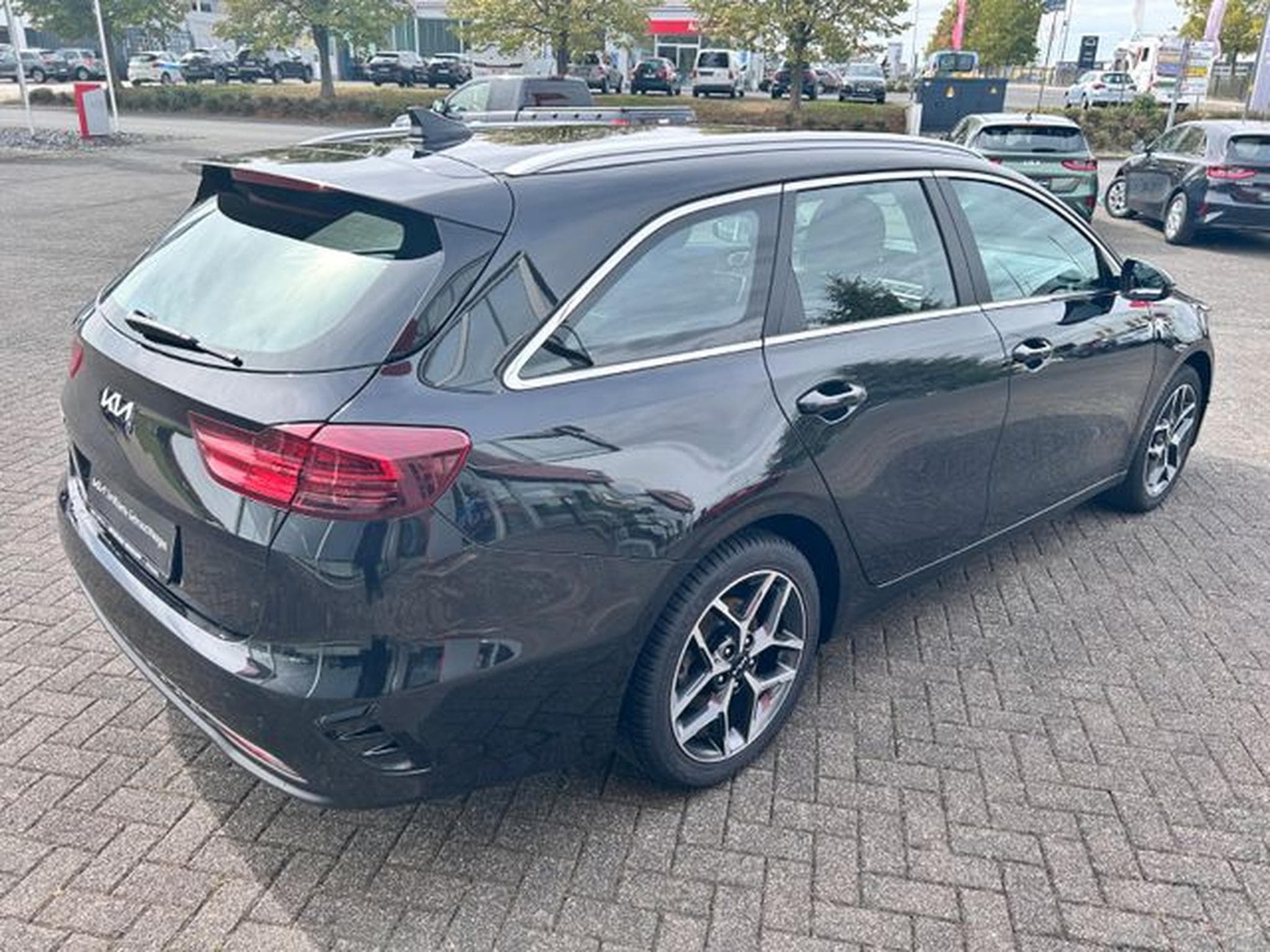 Kia Ceed Ceed SW 1.5 T-GDI DCT Spirit JBL Navi Kamera SHZ (2025) - Photo 8