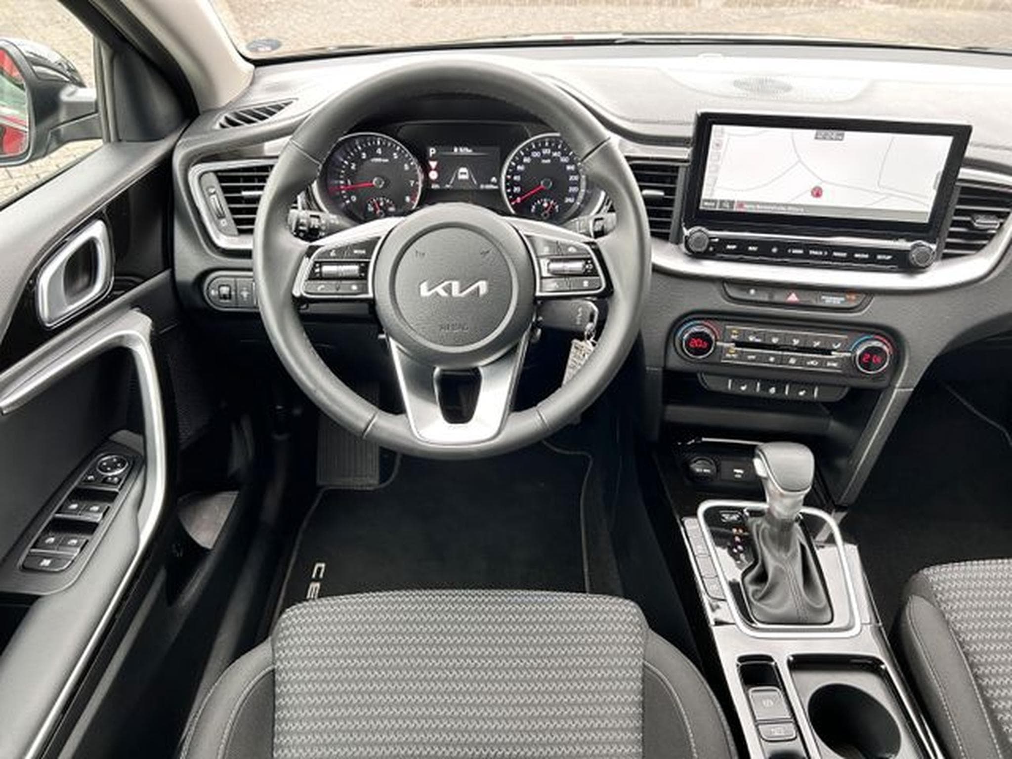 Kia Ceed Ceed SW 1.5 T-GDI DCT Spirit JBL Navi Kamera SHZ (2025) - Photo 12