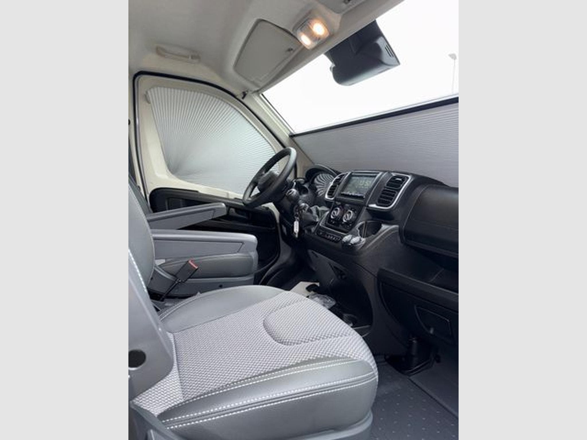 Tourne Mobile Cruise 6.0m, 2.2 BlueHDI 140, Schalter (2024) - Foto 8