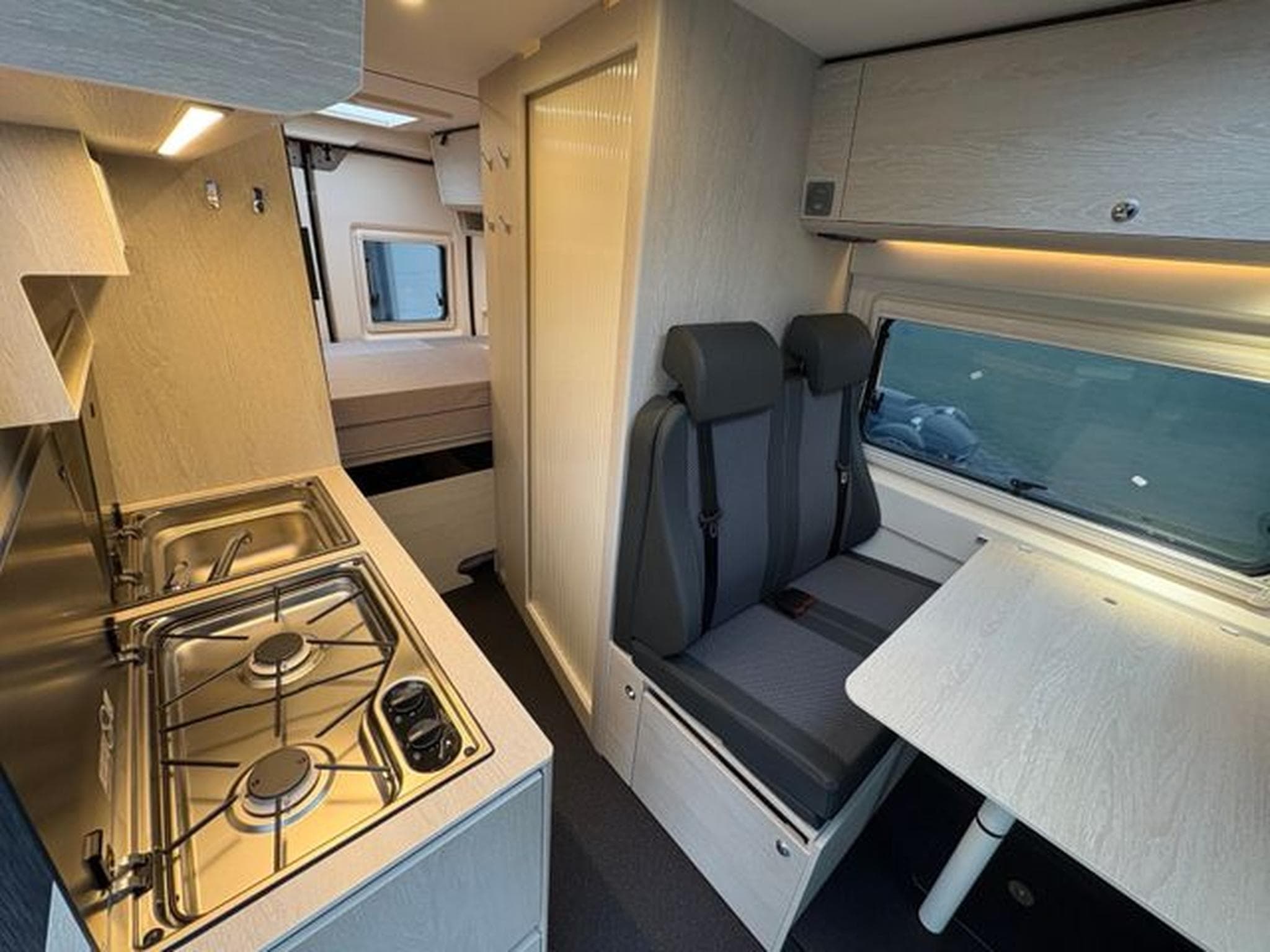Tourne Mobile Cruise 6.0m, 2.2 BlueHDI 140, Schalter (2024) - Foto 12