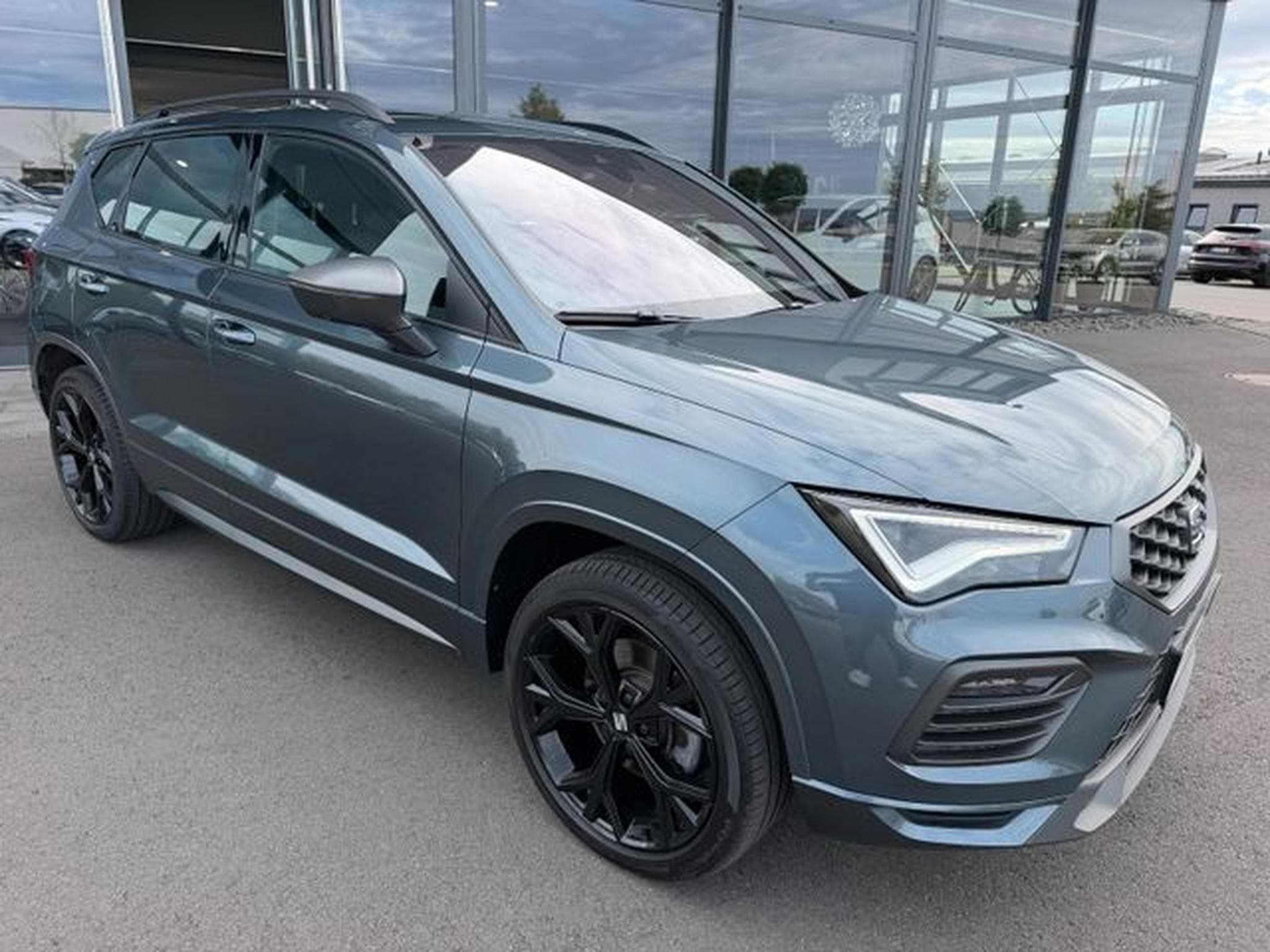 Seat Ateca Ateca FR 4Drive Pano 19" Keyless AHK VC Lane (2021) - Photo 4