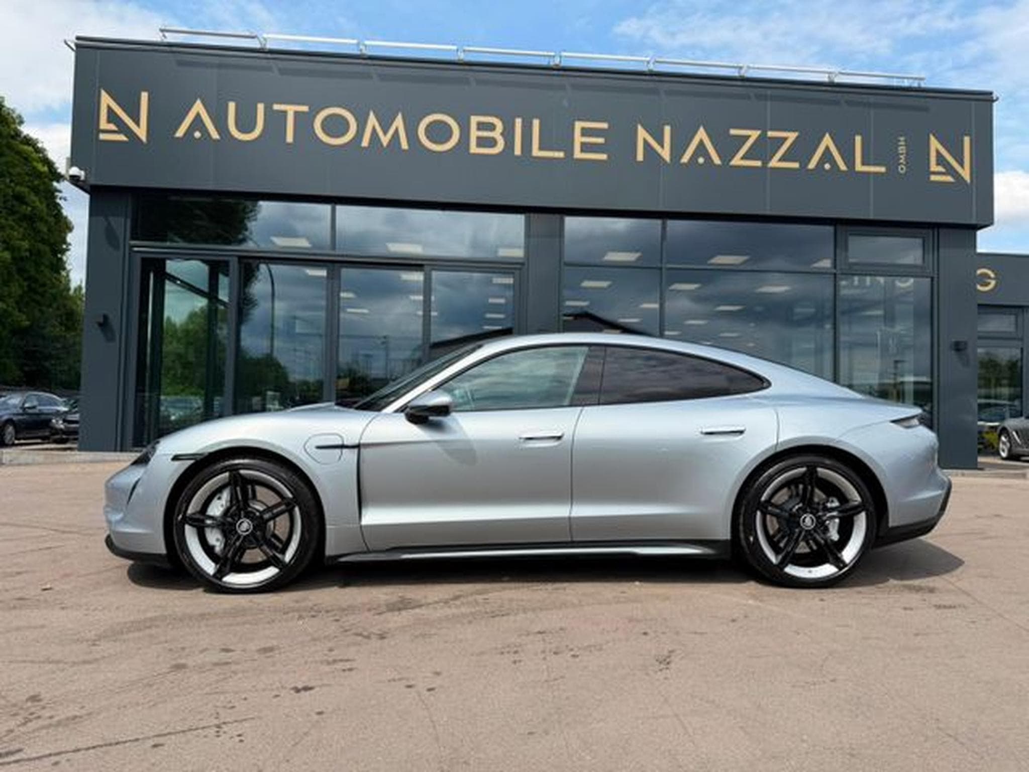 Porsche Taycan TAYCAN 4S *SPORT-CHRONO*SPORT-DESIGN*PANO*LUFT* (2020) - Photo 12