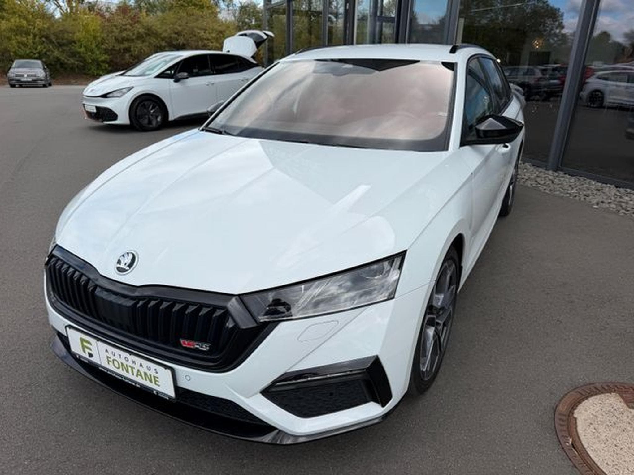 Skoda Octavia Octavia 2.0TSI RS 19" eAHK 4xSHZ Keyless Kamera (2024) - Photo 2