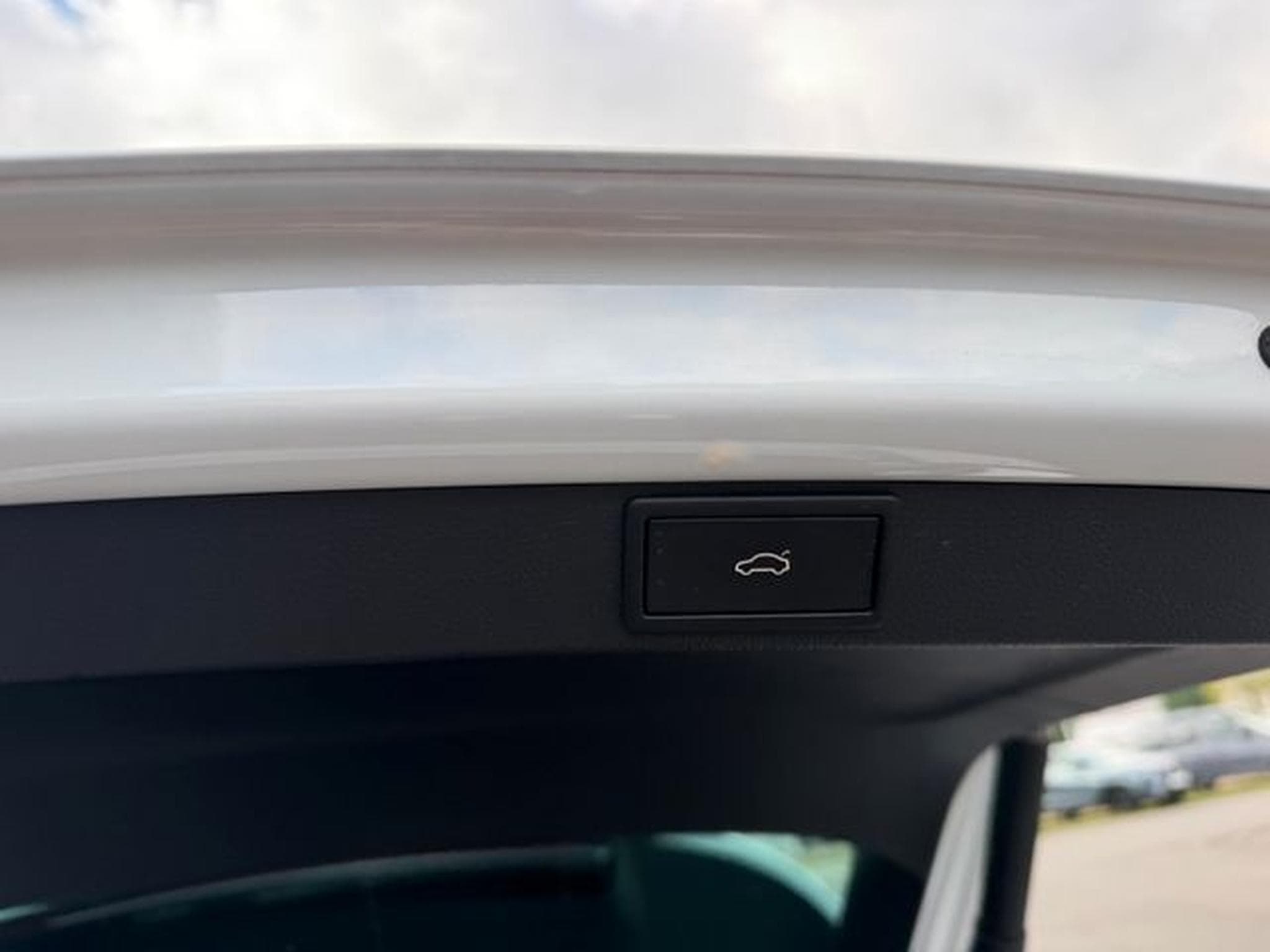 Skoda Octavia Octavia 2.0TSI RS 19" eAHK 4xSHZ Keyless Kamera (2024) - Photo 15