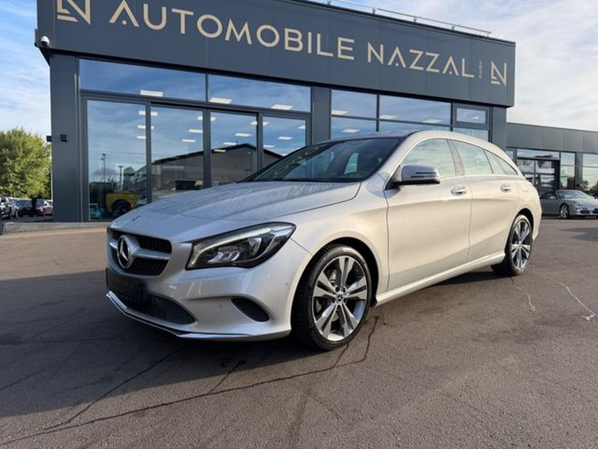 Mercedes CLA CLA 250 SHOOTING BRAKE*LED*NAVI*R-KAMERA* (2017) - Photo 1