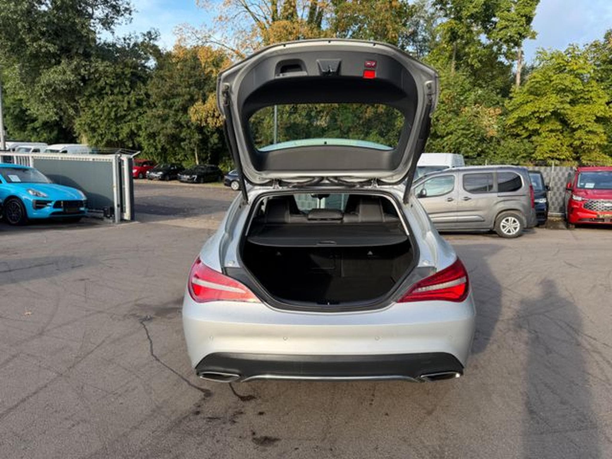 Mercedes CLA CLA 250 SHOOTING BRAKE*LED*NAVI*R-KAMERA* (2017) - Photo 9