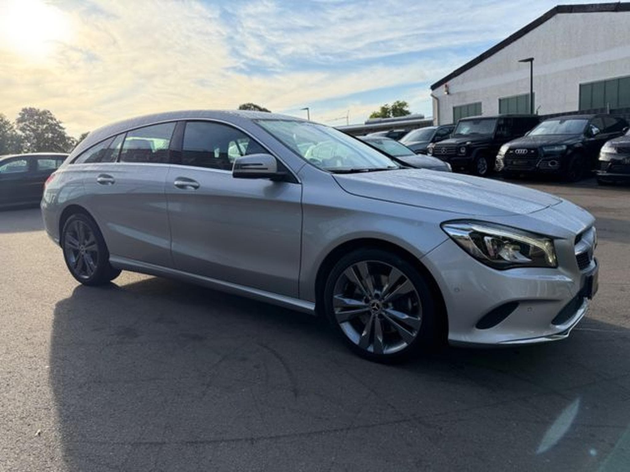 Mercedes CLA CLA 250 SHOOTING BRAKE*LED*NAVI*R-KAMERA* (2017) - Photo 5