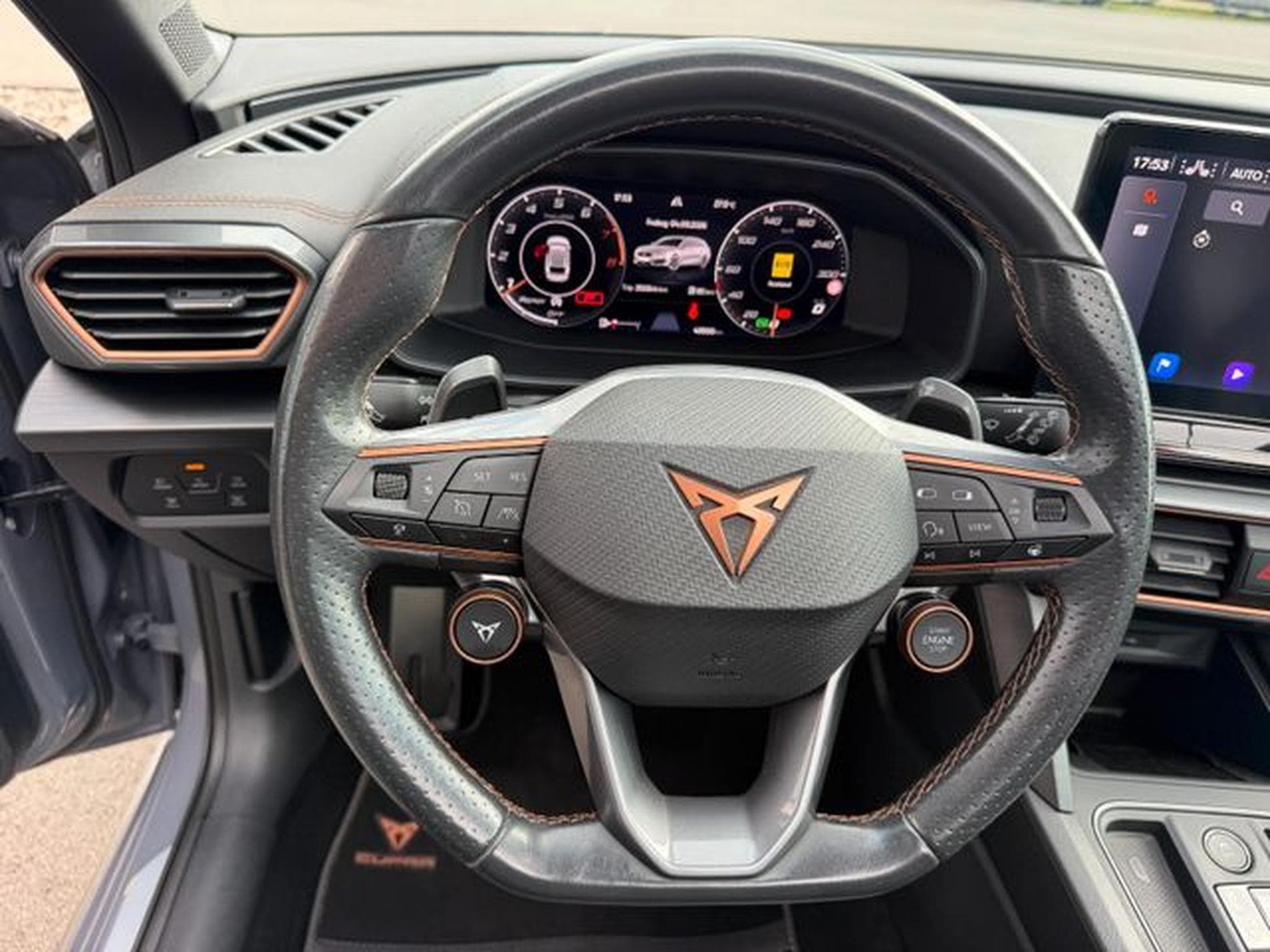 Cupra Leon Leon 2,0TSi Sportstourer 19"Pano Leder AHK ACC (2023) - Photo 12