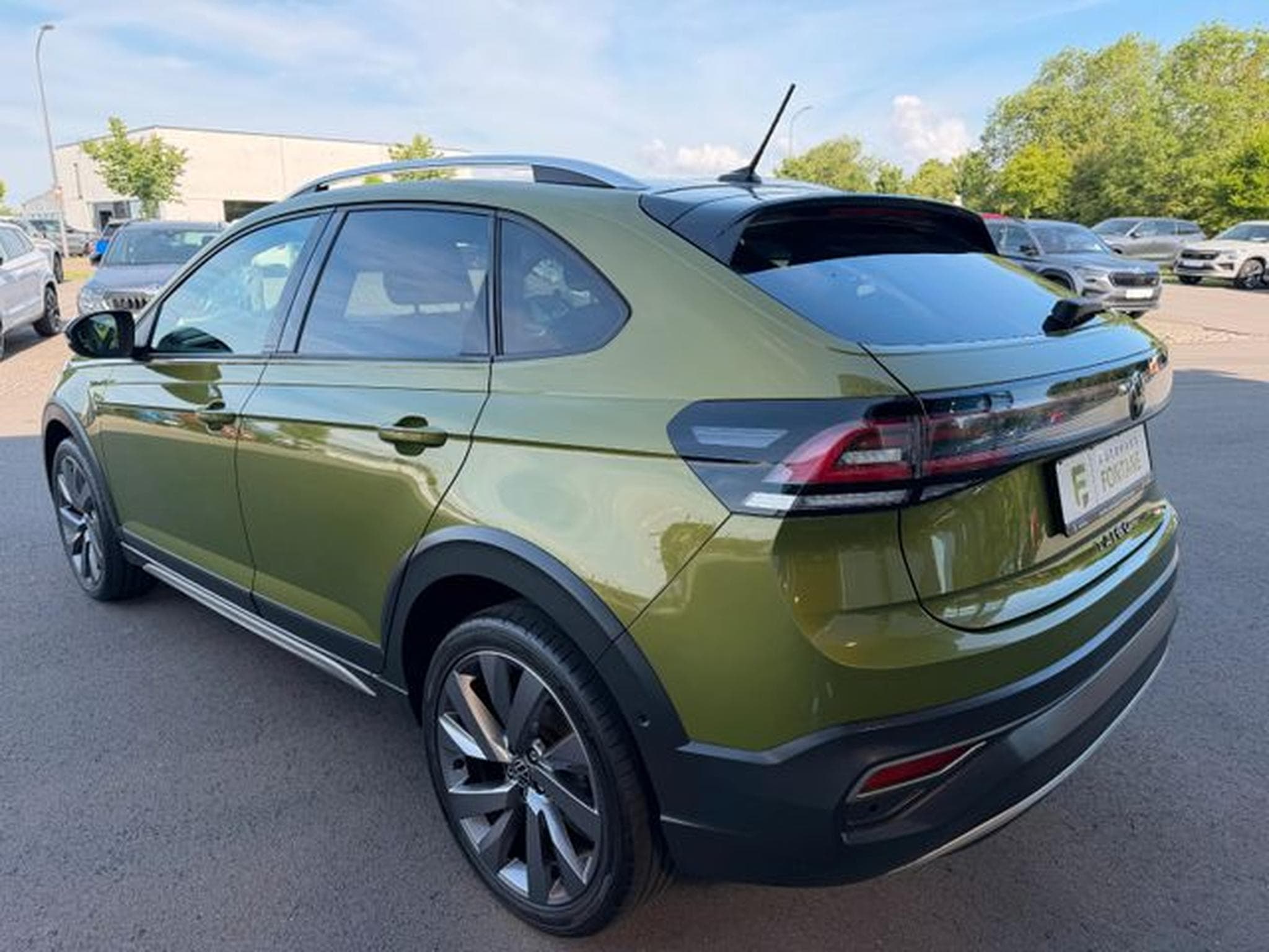 VW Taigo Taigo 1,5TSi DSG Style IQ Light 18" Navi Virtual (2022) - Foto 10