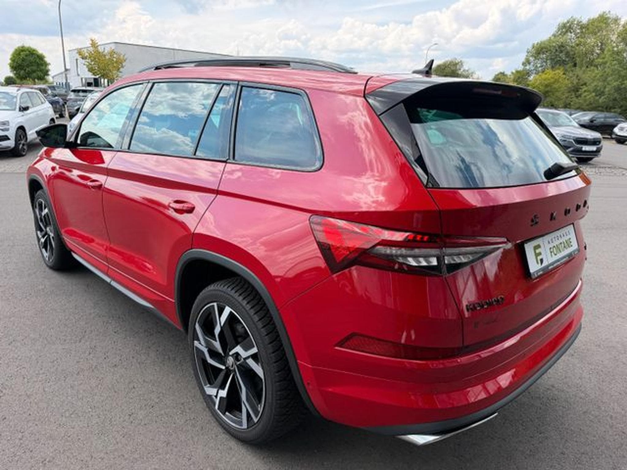 Skoda Kodiaq Kodiaq 2,0TSi RS 4x4 Pano AHK Alcantara Keyless (2022) - Foto 8