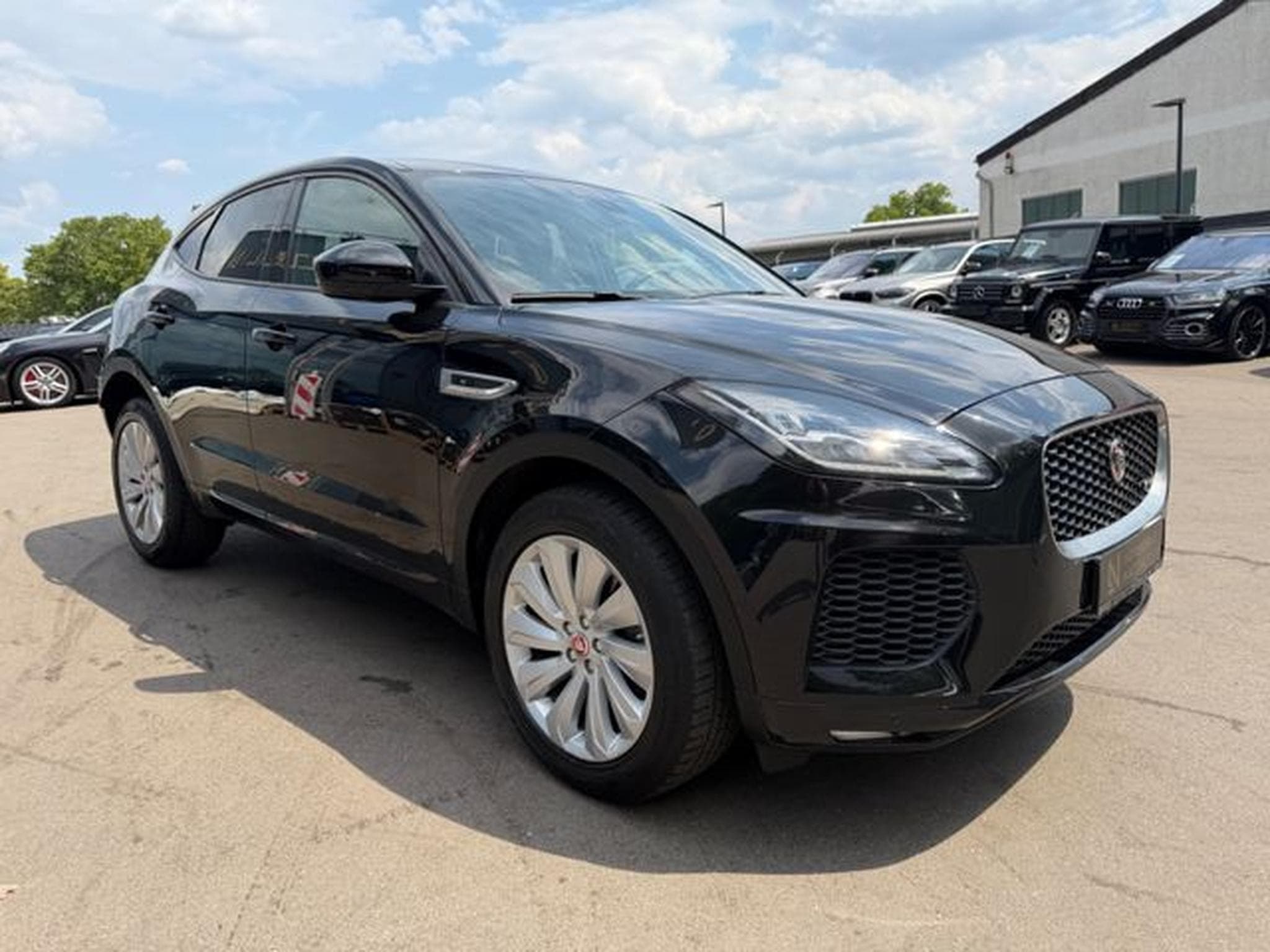 Jaguar E-Pace E-PACE  R-DYNAMIC S AWD*LED*R-KAMERA*NAVI* (2020) - Photo 4