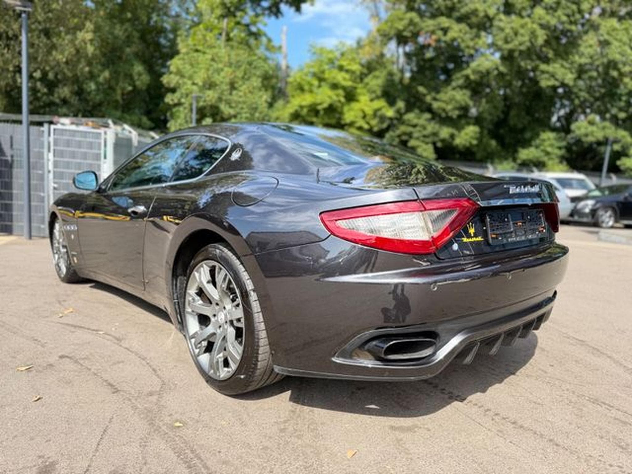 Maserati Granturismo GRANTURISMO*AUT.*LEDER-ROT*PDC*SPORT-ABGAS* (2008) - Photo 6