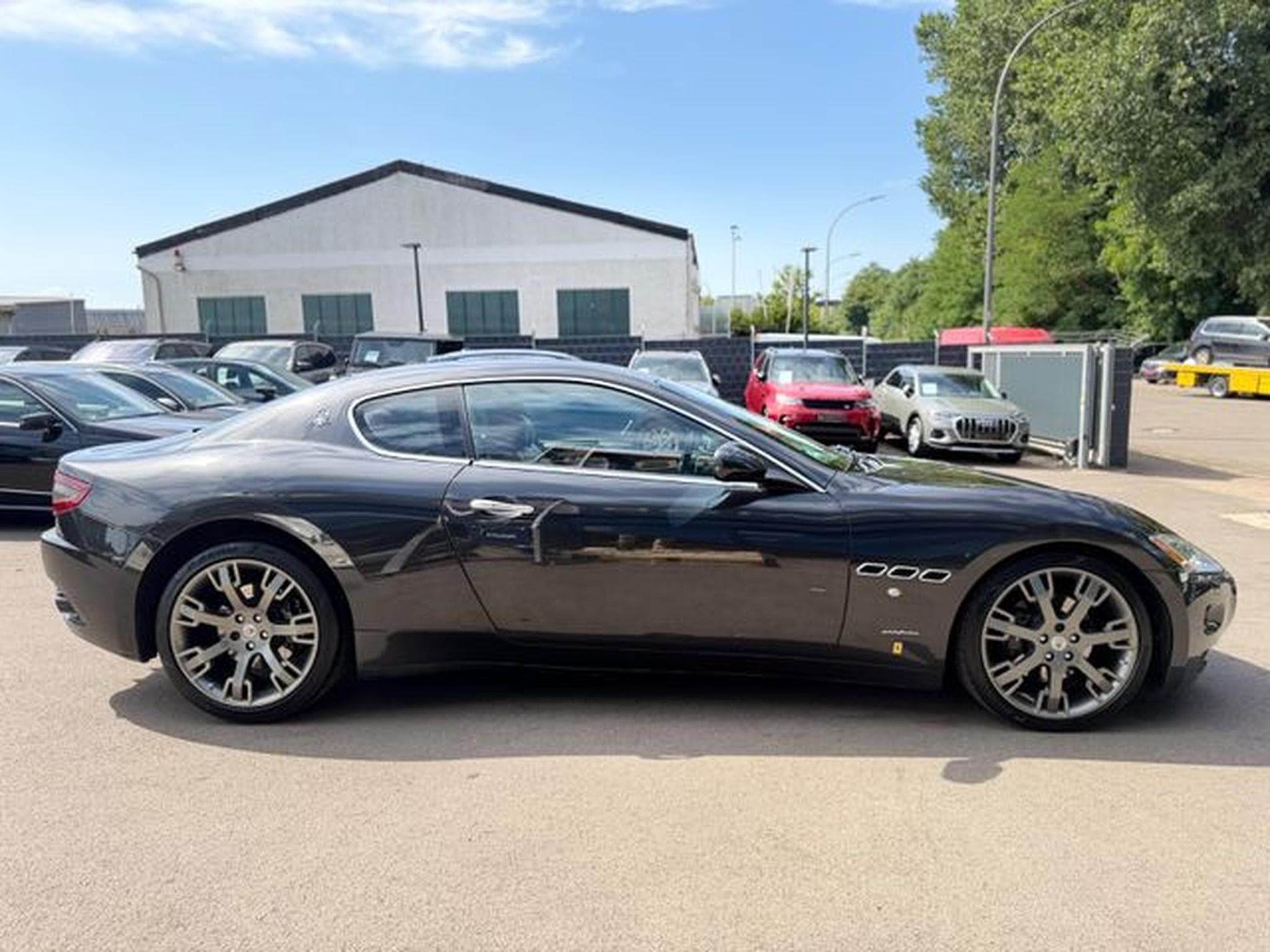 Maserati Granturismo GRANTURISMO*AUT.*LEDER-ROT*PDC*SPORT-ABGAS* (2008) - Photo 14