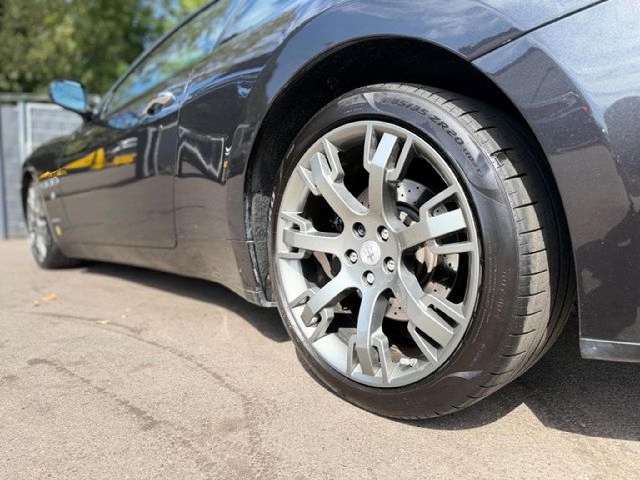 Maserati Granturismo GRANTURISMO*AUT.*LEDER-ROT*PDC*SPORT-ABGAS* (2008) - Photo 12