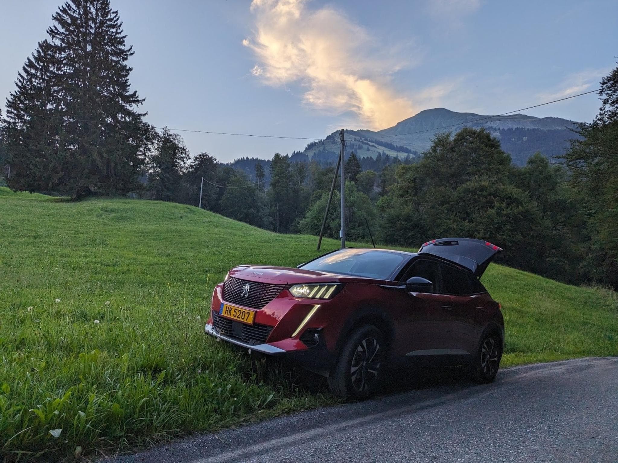 Peugeot 2008 GT (2022) - Foto 2