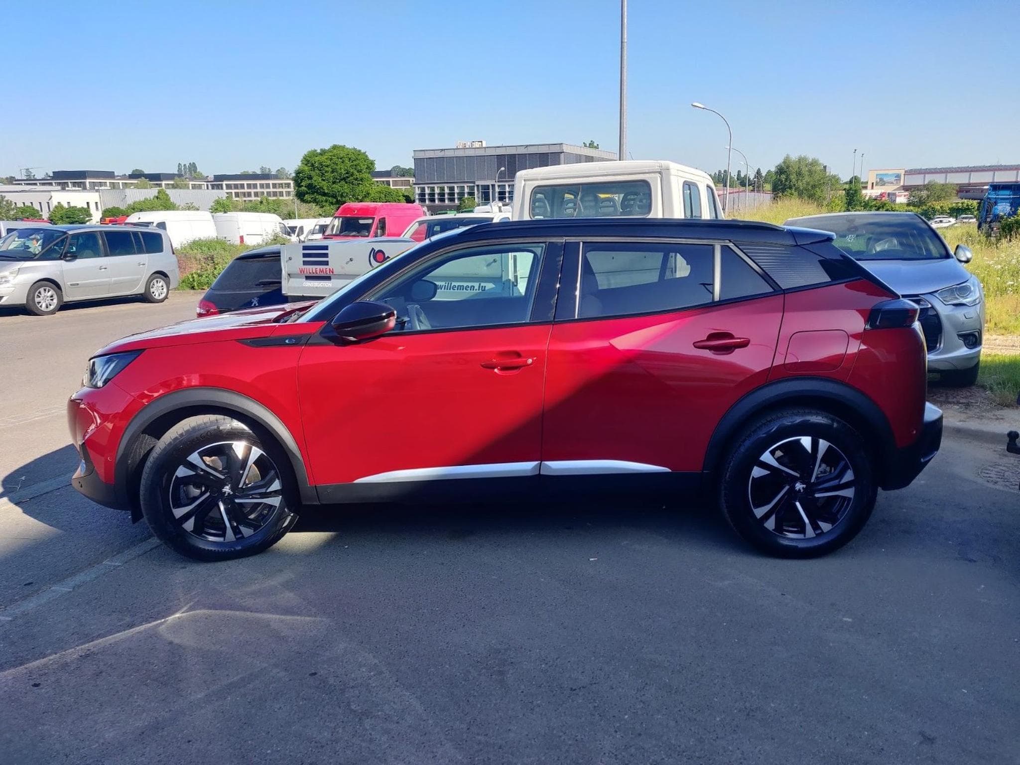 Peugeot 2008 GT (2022) - Foto 4