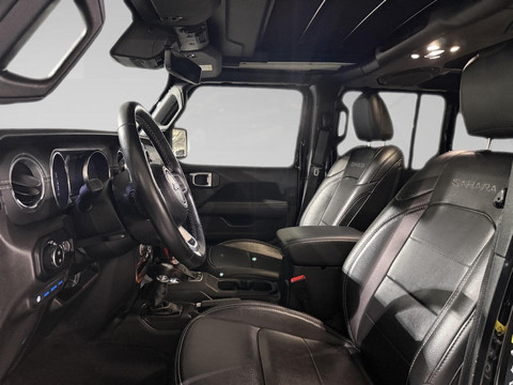 Jeep Wrangler 2.0 T-GDi Unlimited Sahara Automatik (2023) - Photo 5