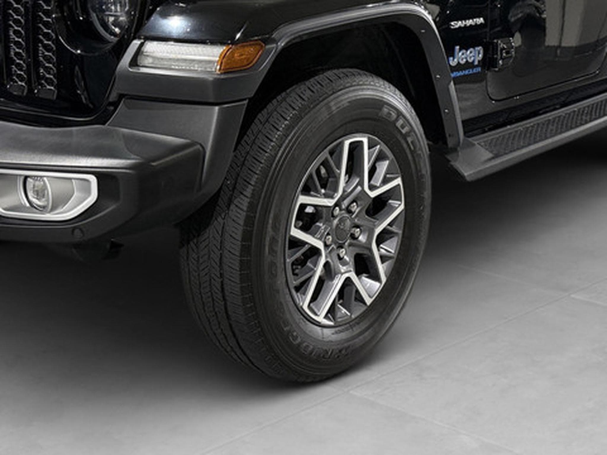 Jeep Wrangler 2.0 T-GDi Unlimited Sahara Automatik (2023) - Photo 21