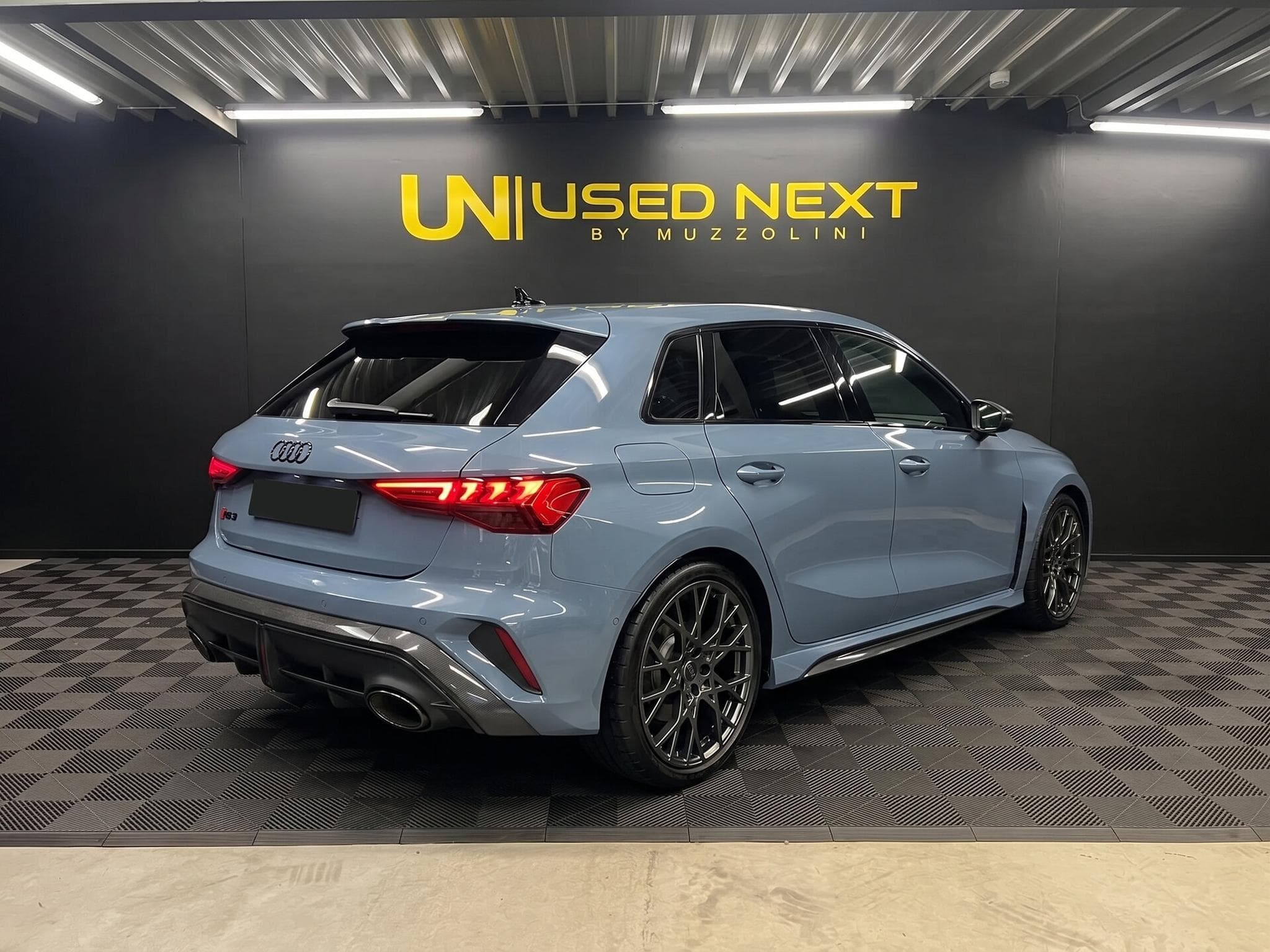 Audi RS3 NEW MODEL / GARANTIE-AUDI-2029 / RS-SEATS/ PACK CARBON (2026) - Photo 3