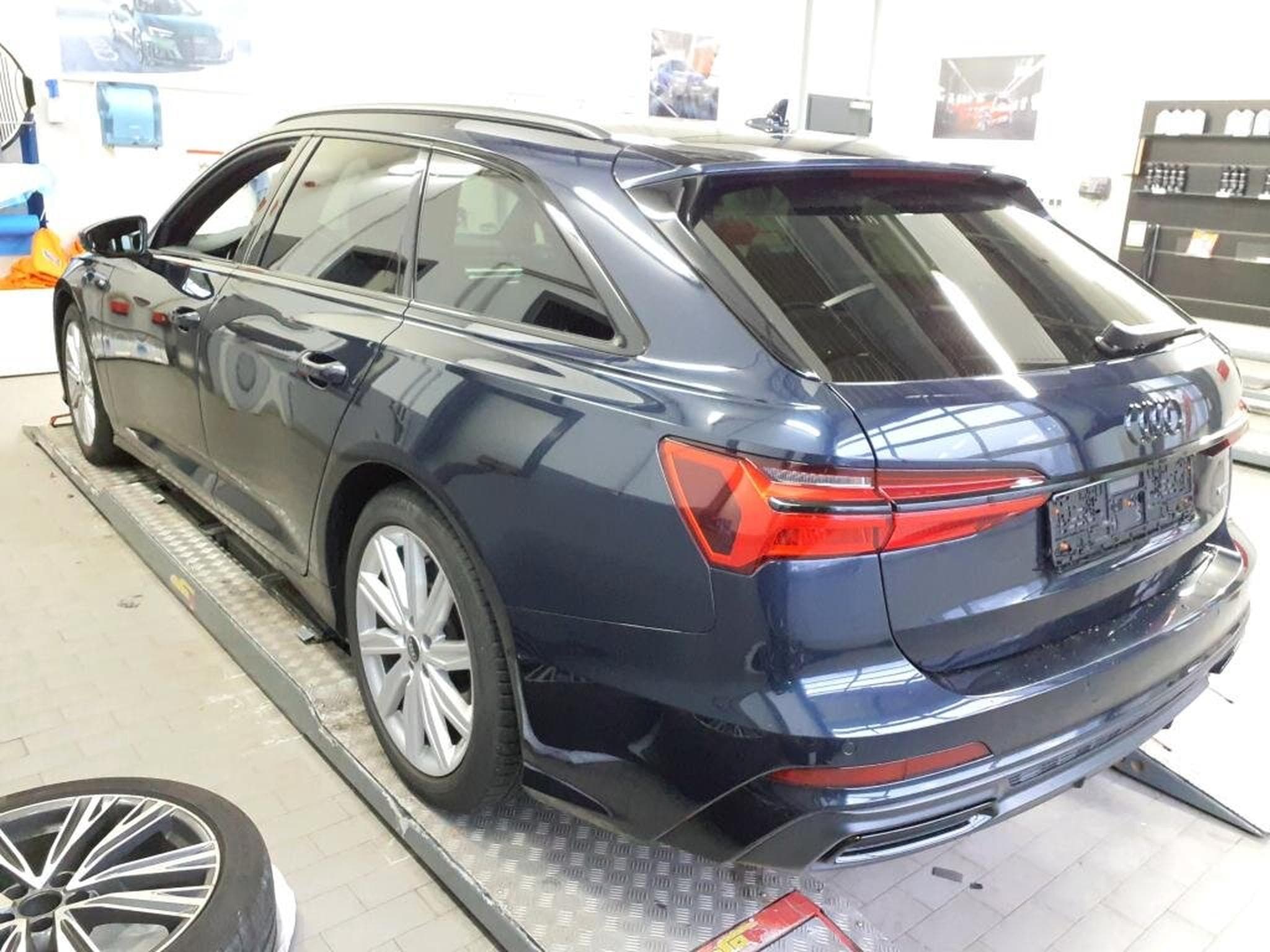 Audi A6 A6 Avant SLINE Quattro 2.0 55 TFSI 340 CV DSG 7 (2023) - Foto 4