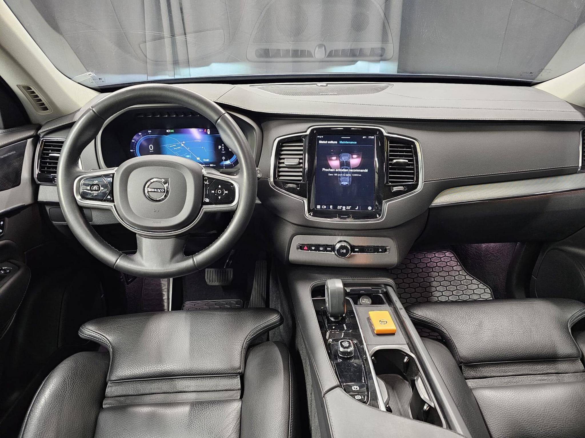 Volvo XC90 SUV (2023) - Photo 2