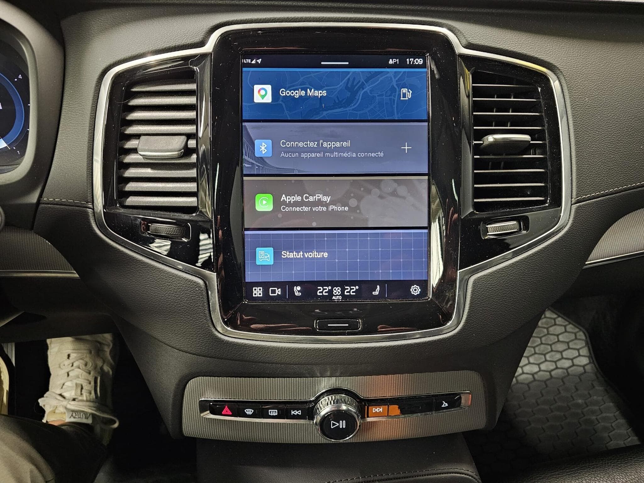 Volvo XC90 SUV (2023) - Photo 12