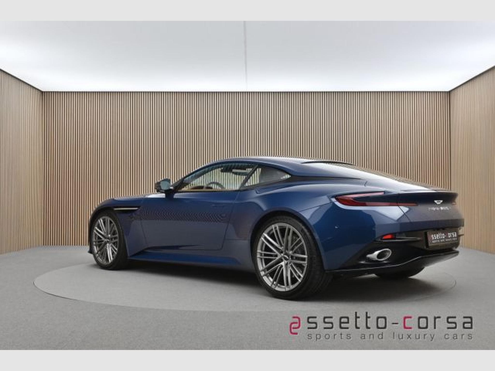 Aston-Martin DB12 DB12 Coupe 4.0 V8*Heritage*1. Hand*Garantie (2025) - Photo 2