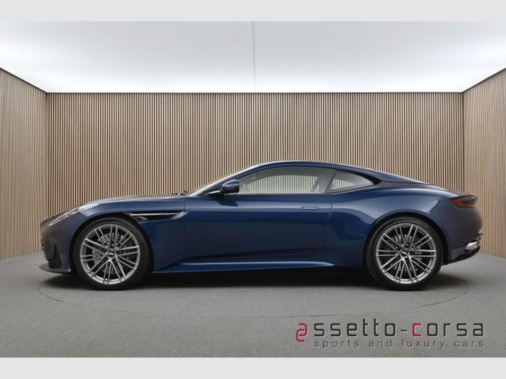 Aston-Martin DB12 DB12 Coupe 4.0 V8*Heritage*1. Hand*Garantie (2025) - Photo 1