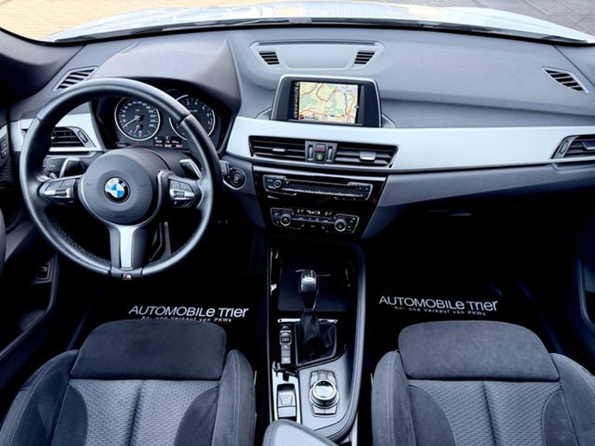 BMW X1 X1 20i xDrive M Sport Paket /NAVI/LED/CAM/1.HAND (2017) - Foto 10