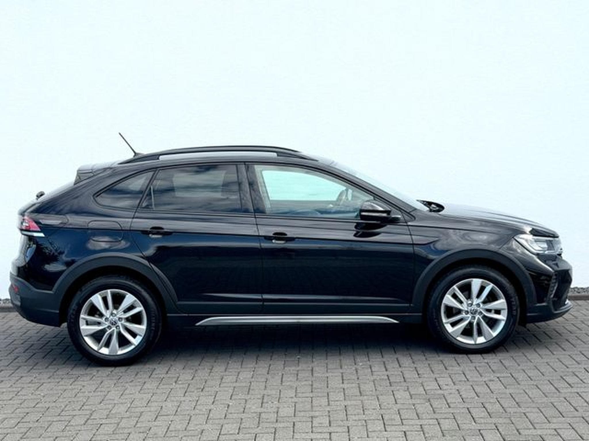VW Taigo Taigo /DSG/IQ/NAVI/LED/ACC/CAM/1.HAND/GARANTIE/ (2025) - Photo 4