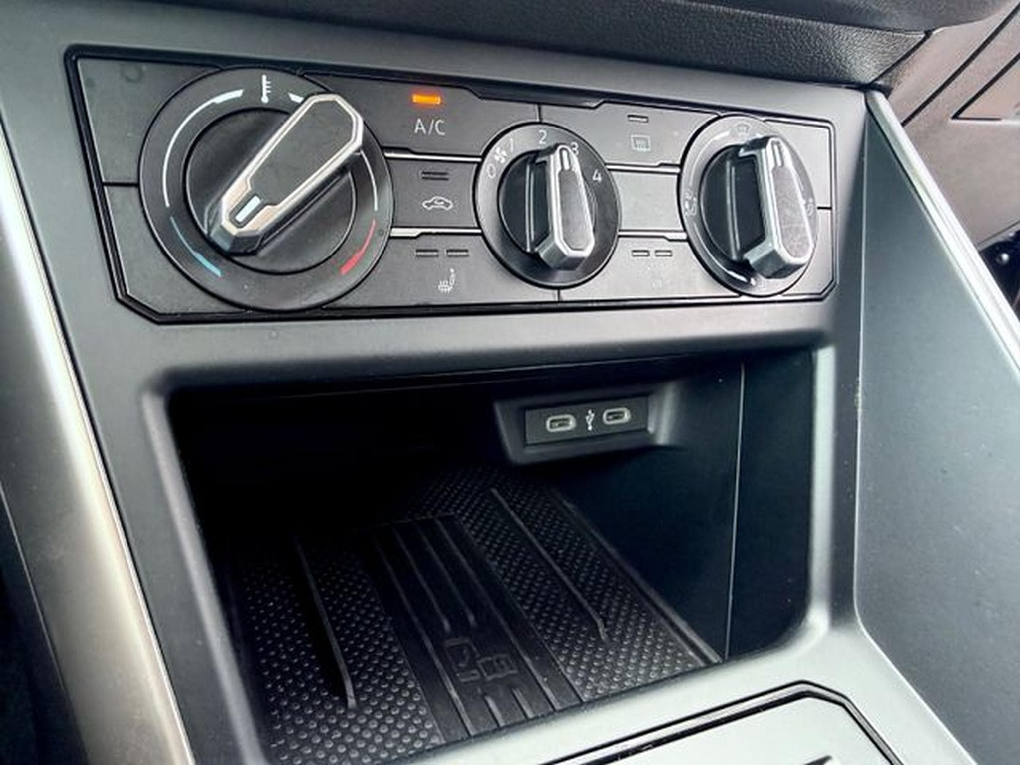 VW Polo Polo VI /LED/PDC/CARPLAY/1.HAND/GARANTIE/ (2025) - Photo 17