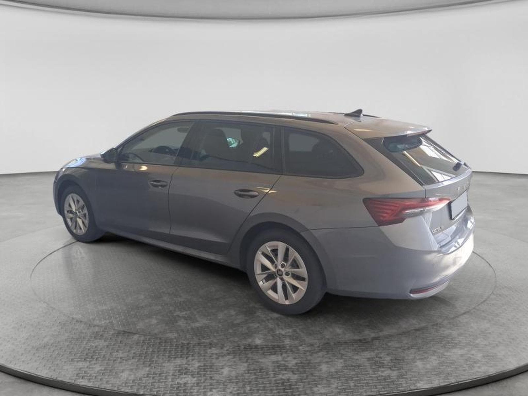 Skoda Octavia Selection (2026) - Photo 17
