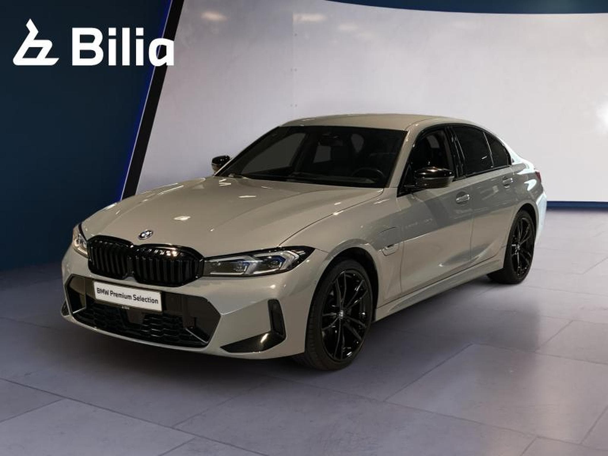 BMW 330 330e xDrive M Sport (2023) - Foto 1
