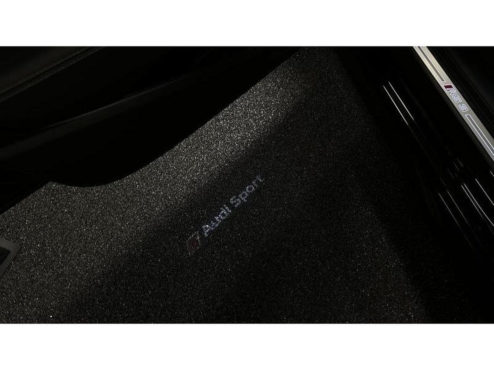 Audi RS3 Sportback 2.5 TFSI Quattro (2019) - Photo 11
