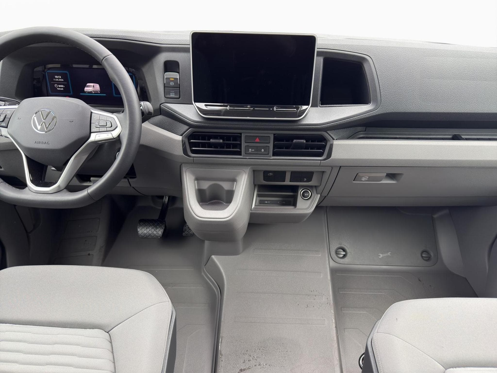 VW Crafter Grand California 680 (2026) - Photo 10