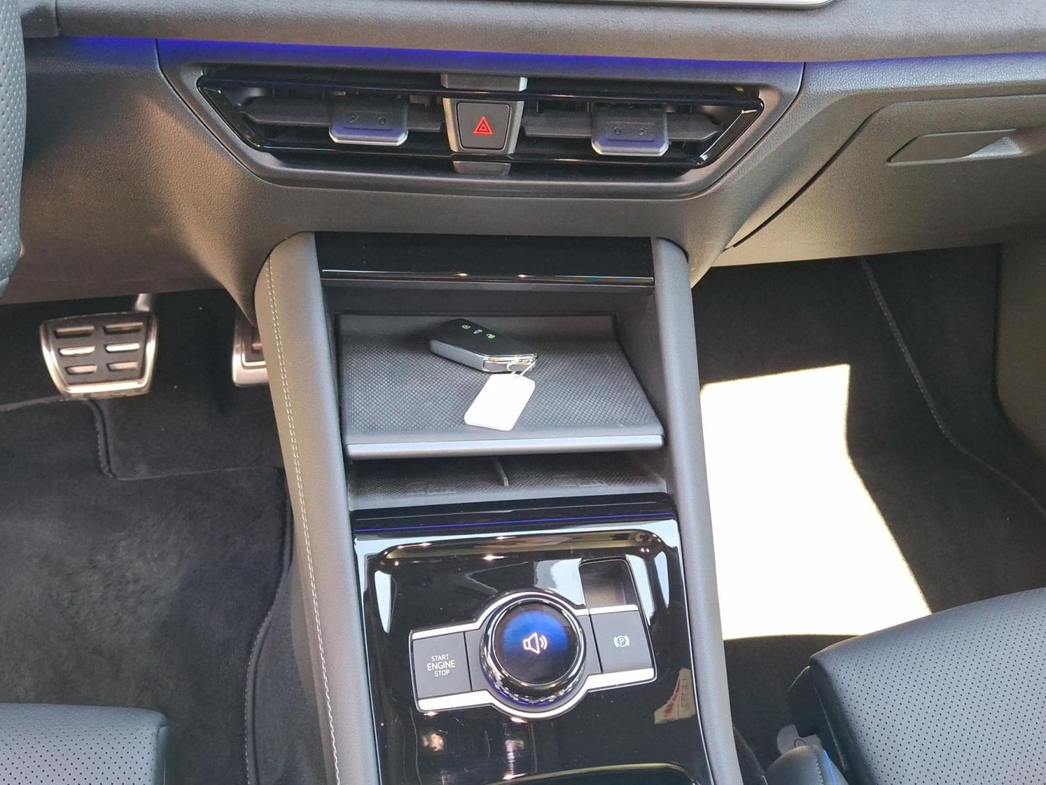 VW Tayron R-Line (2026) - Photo 14