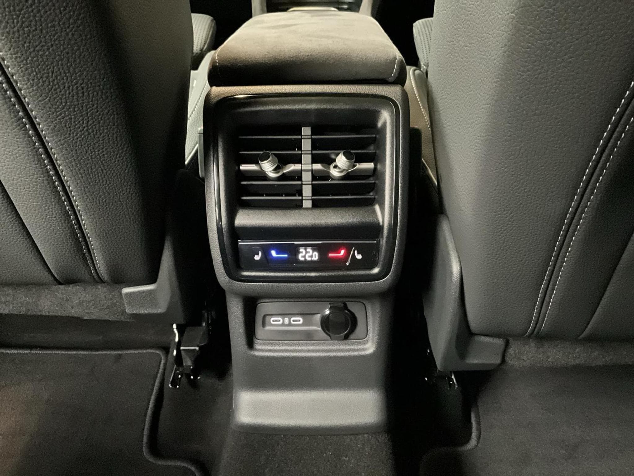 Skoda Kodiaq Sportline+DSG+4x4+LM20+Pano (2025) - Photo 18