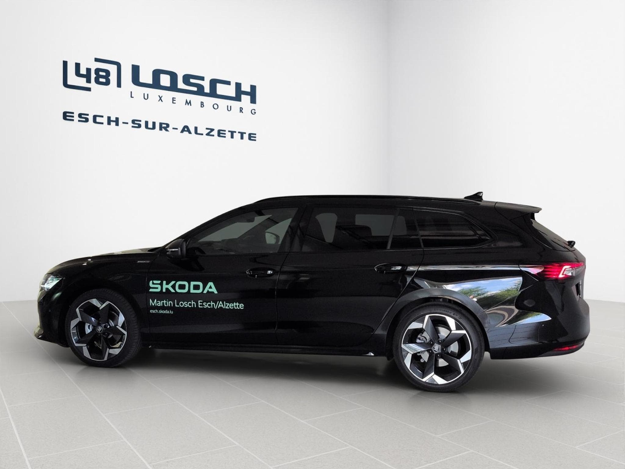 Skoda Superb Sportline (2026) - Photo 4