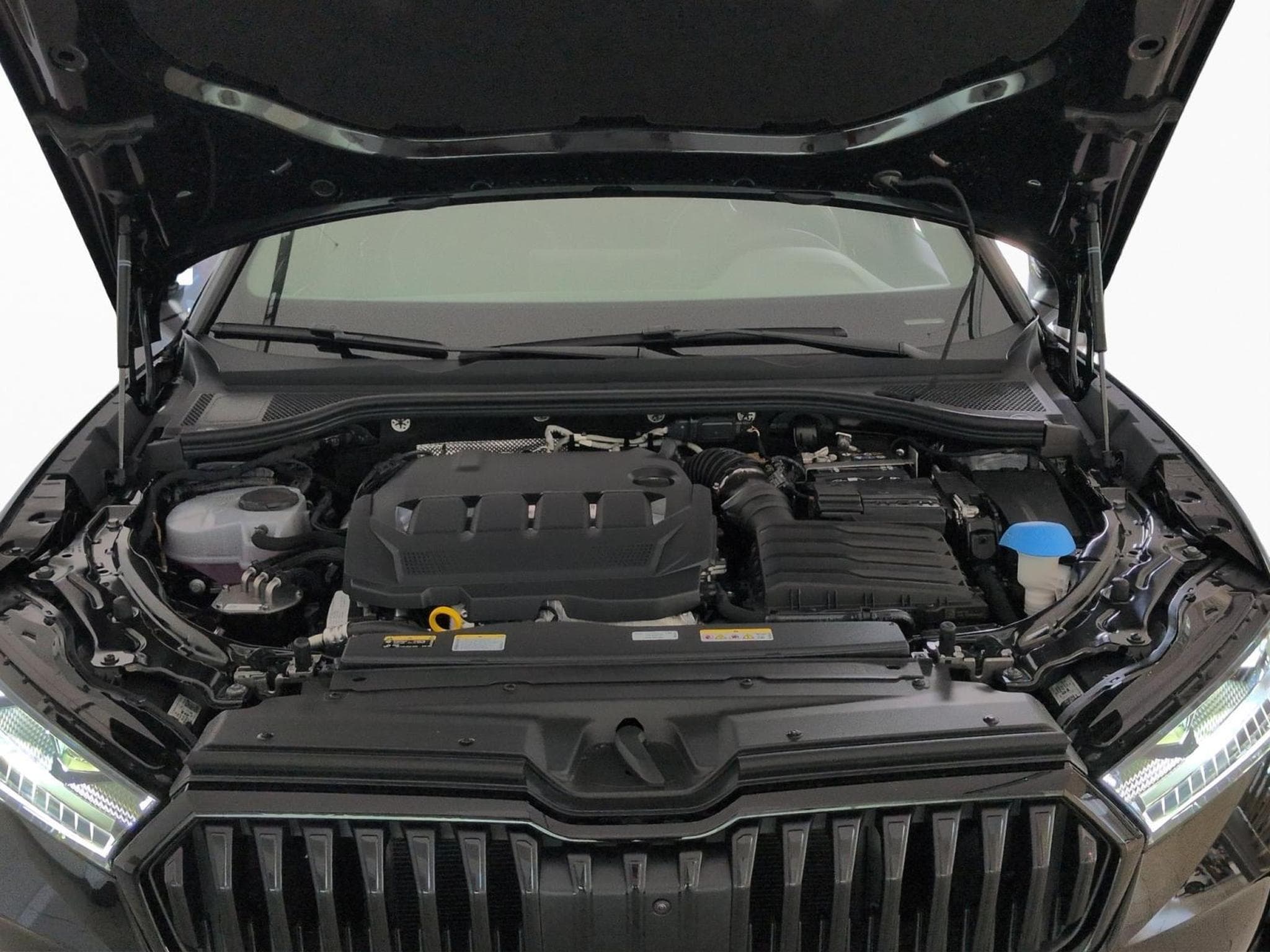 Skoda Superb Sportline (2026) - Photo 18